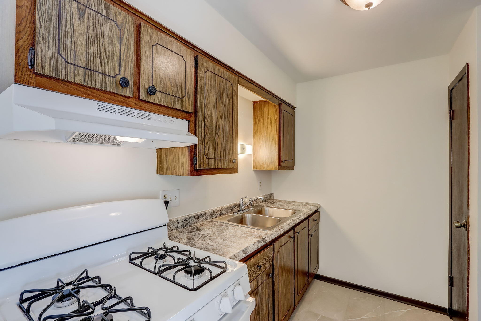 10450 W Fond du Lac Ave 10460