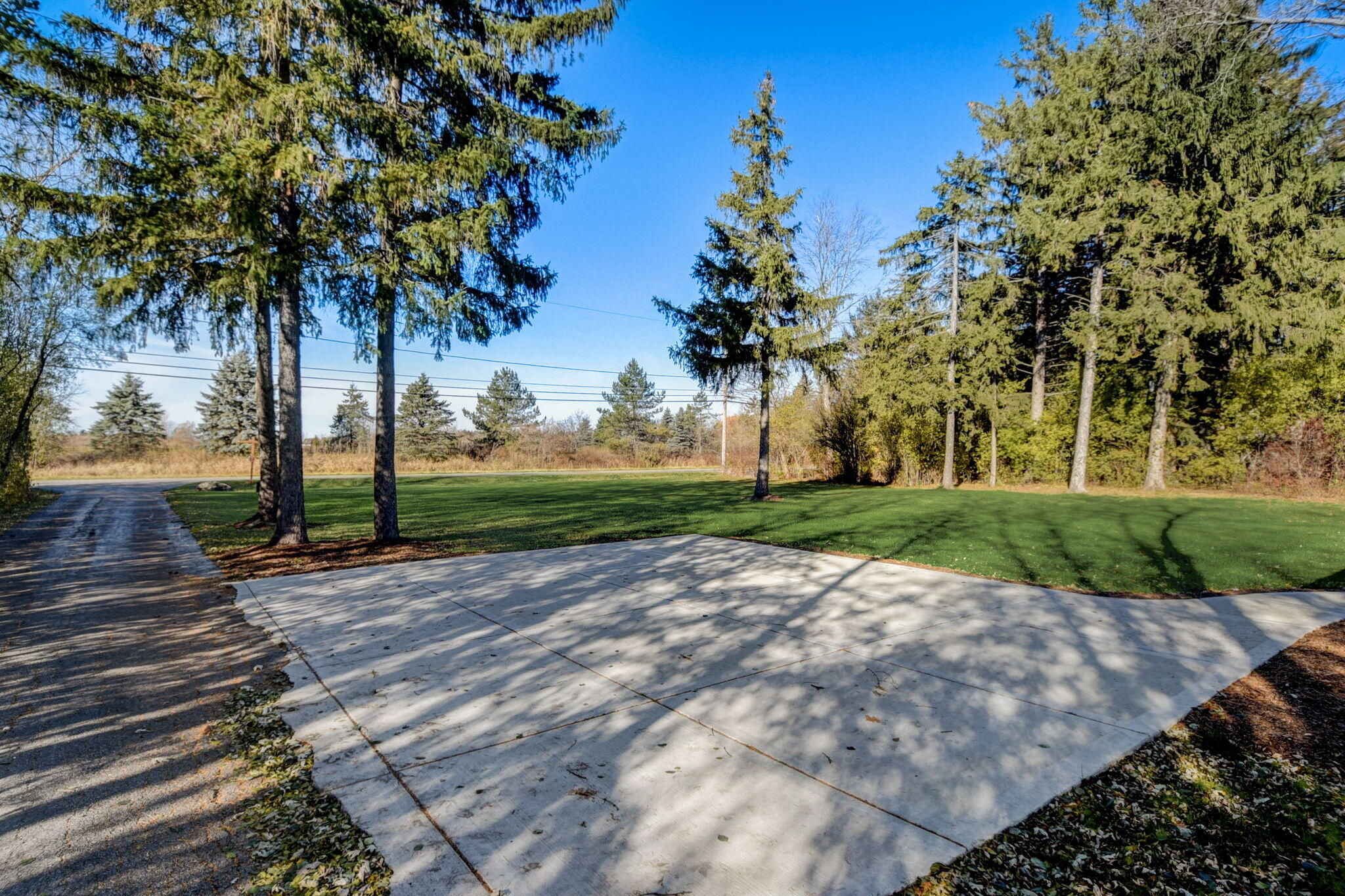 10216 N Baehr Rd