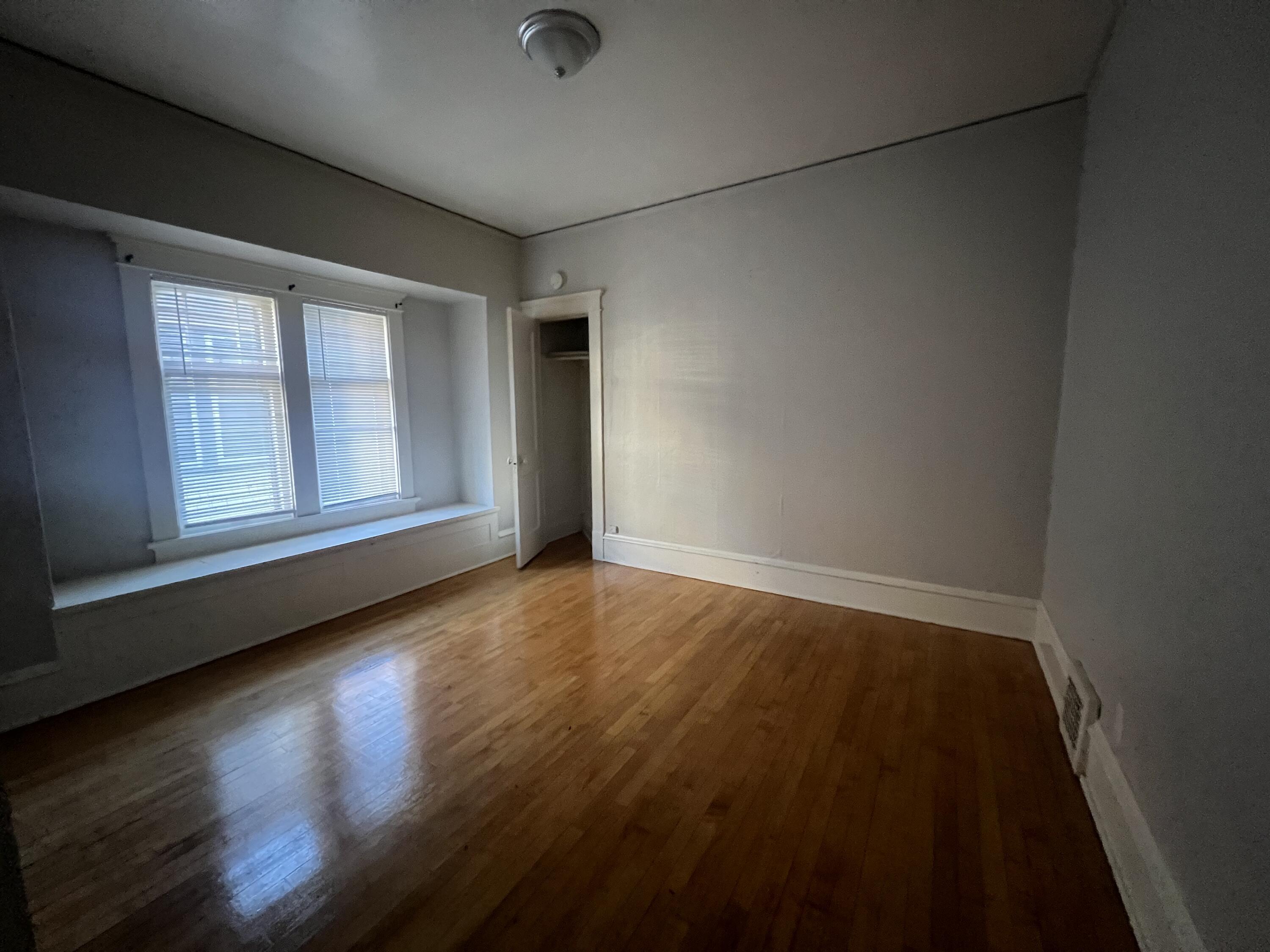 2803 N 40th St 2805