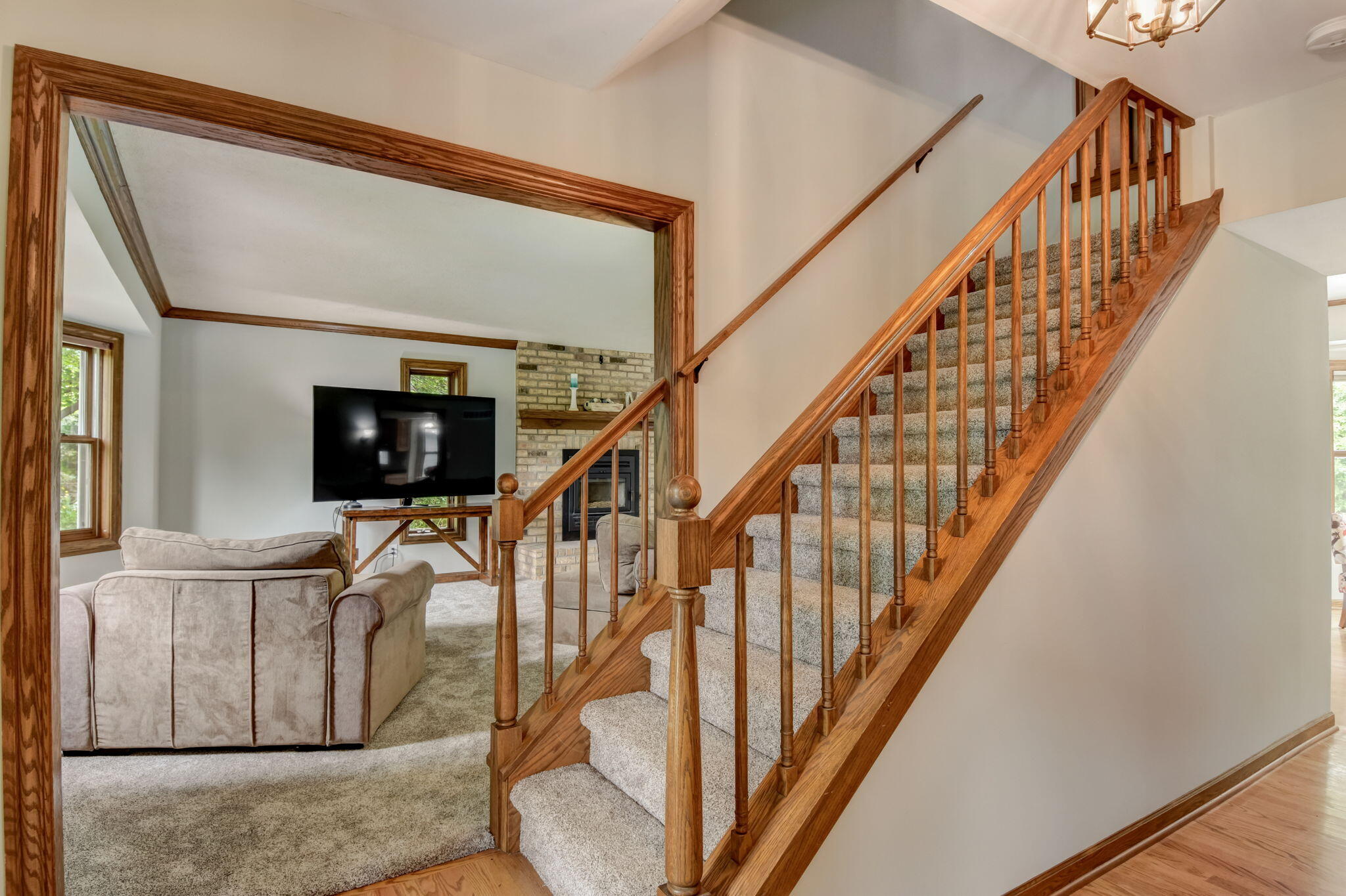 5703 Oakdale Ct