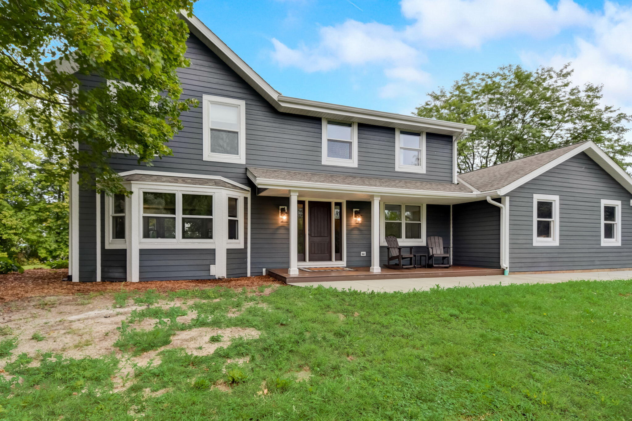 5703 Oakdale Ct