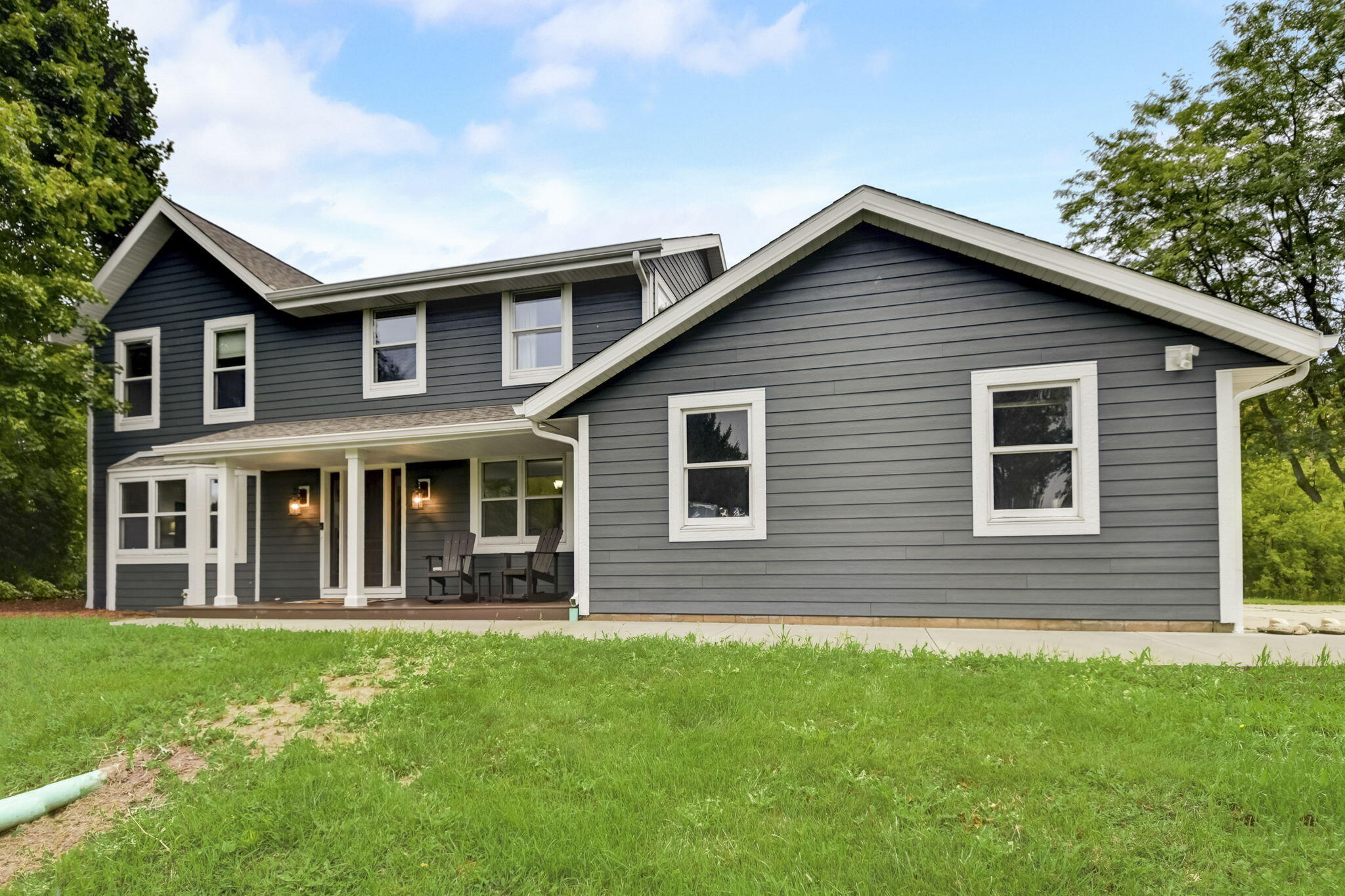 5703 Oakdale Ct