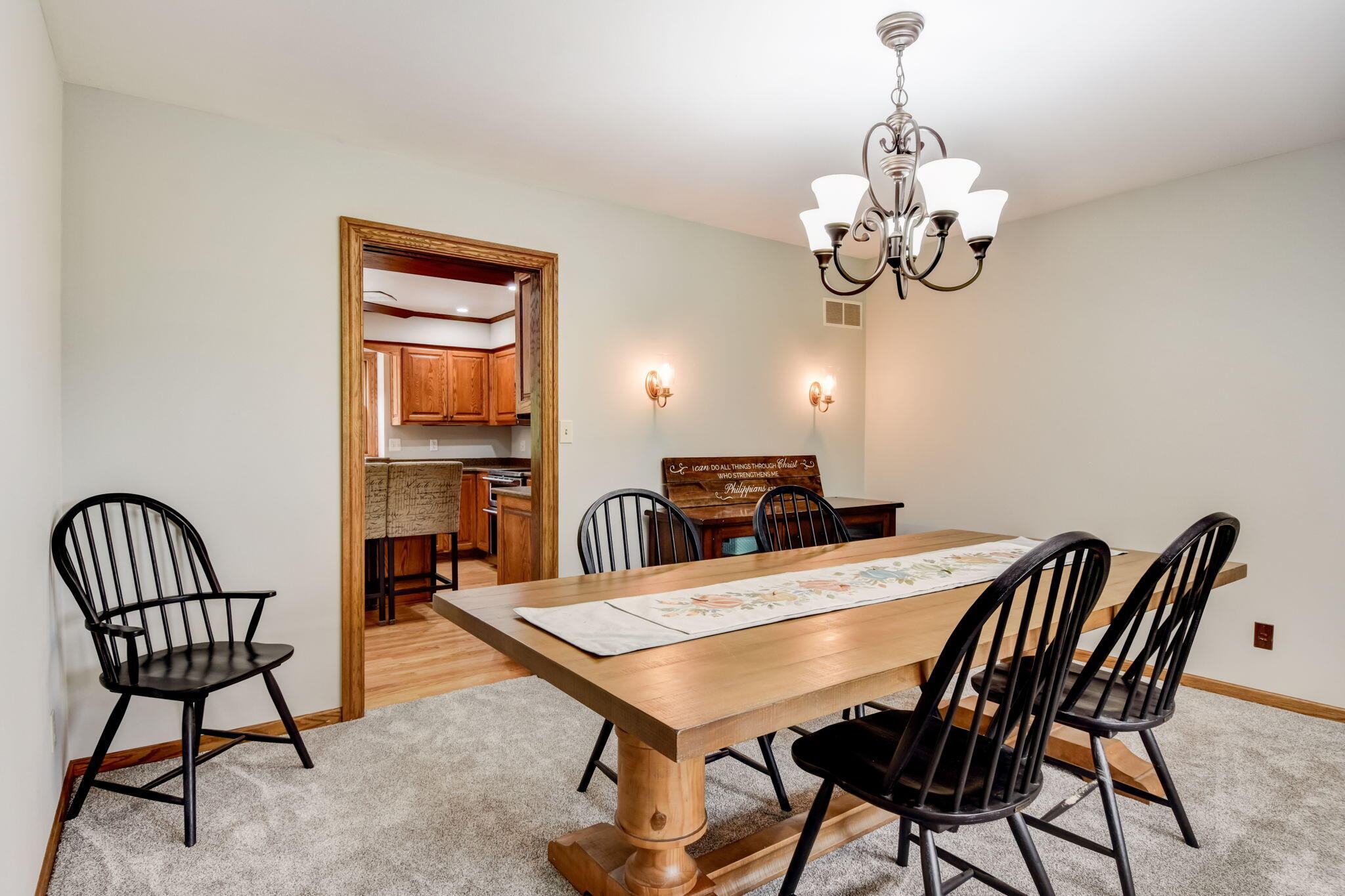 5703 Oakdale Ct