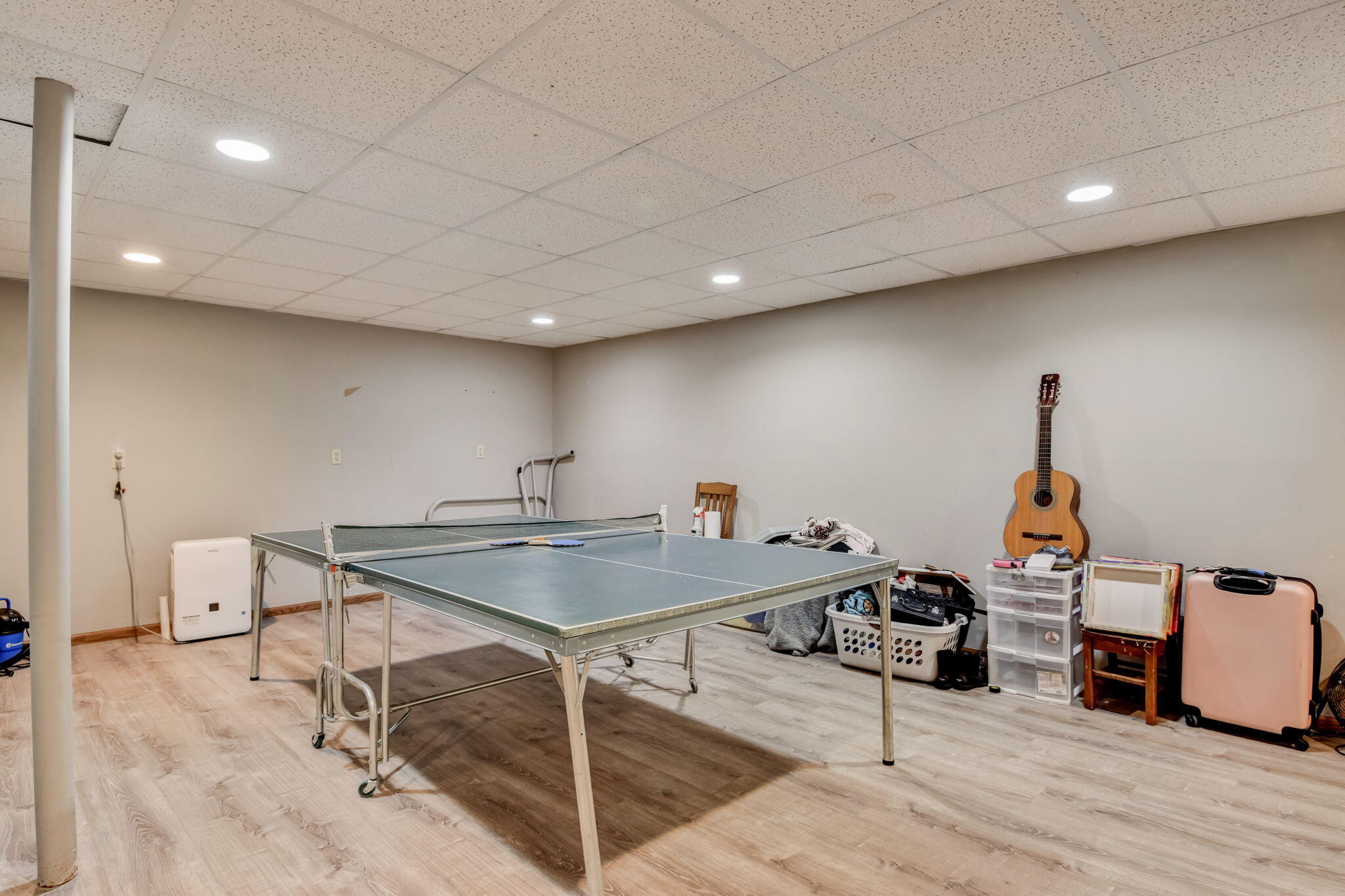 5703 Oakdale Ct