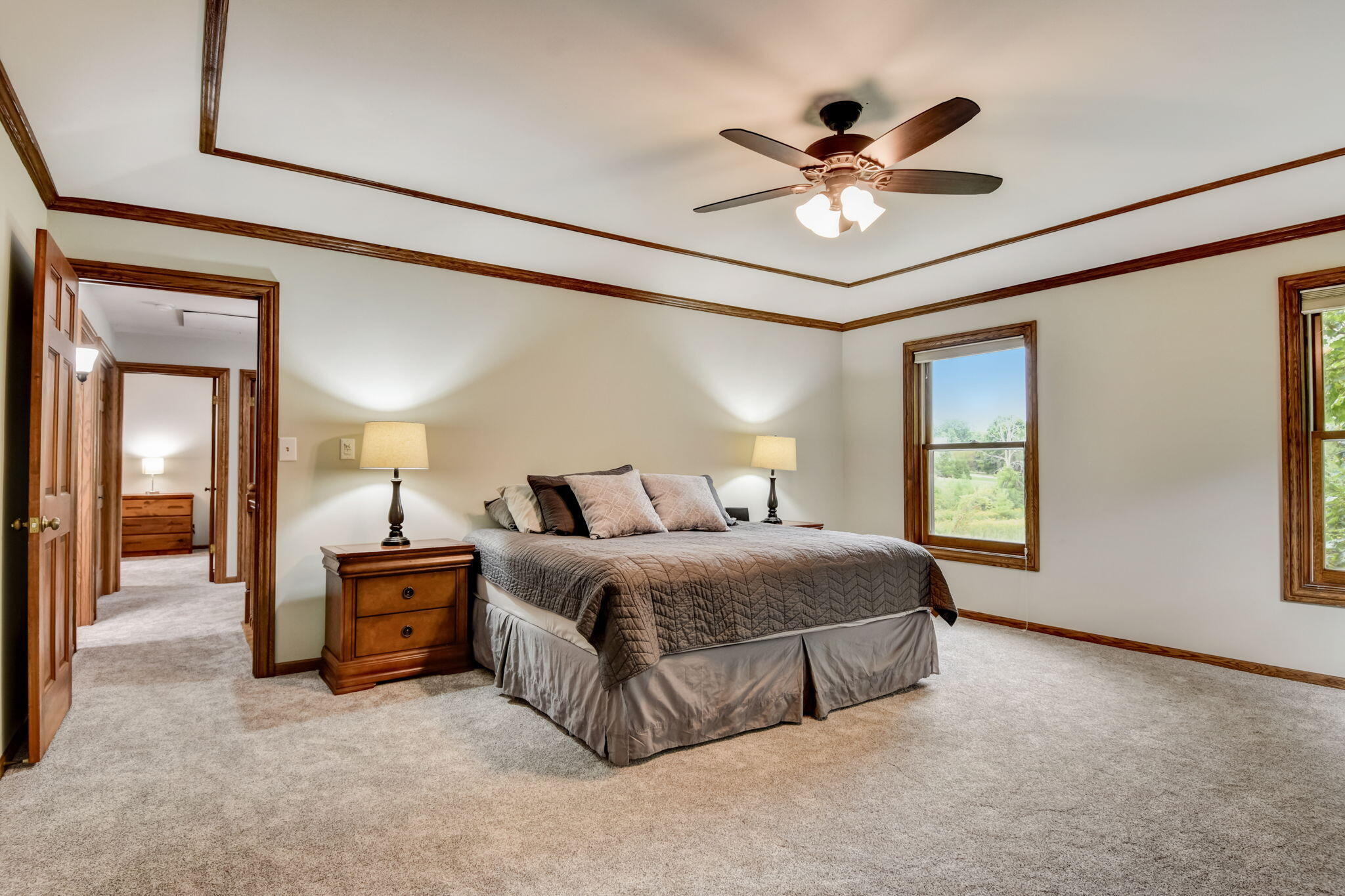 5703 Oakdale Ct