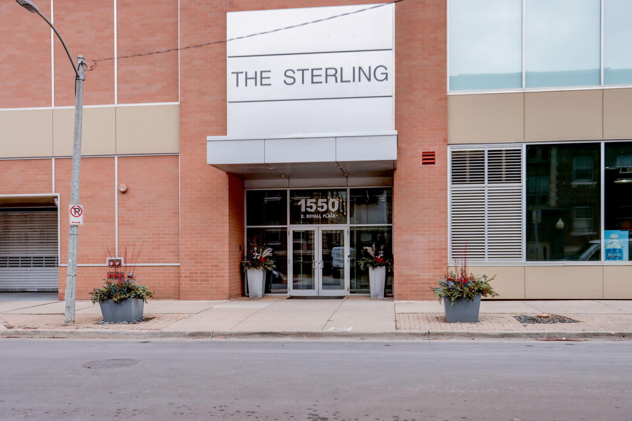 1550 E Royall Pl 706