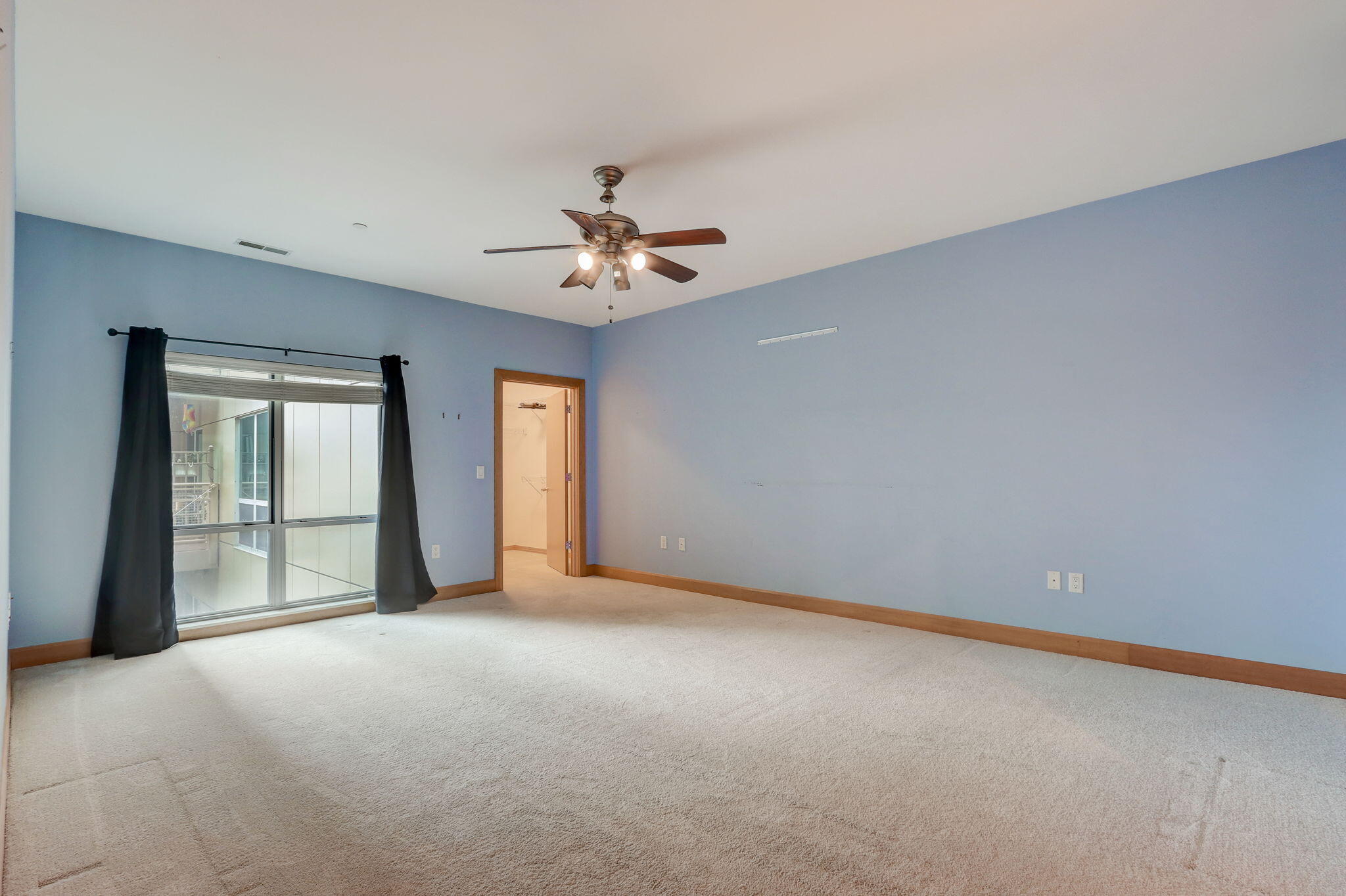 1550 E Royall Pl 706