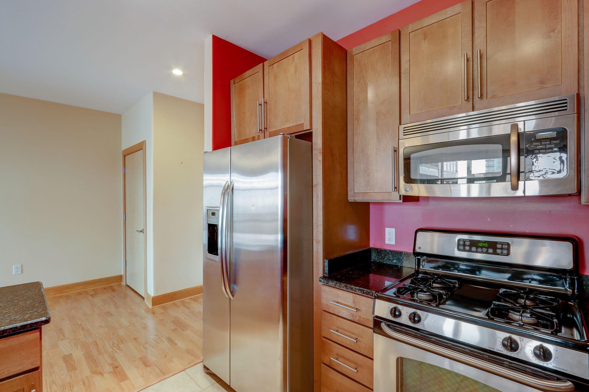 1550 E Royall Pl 706