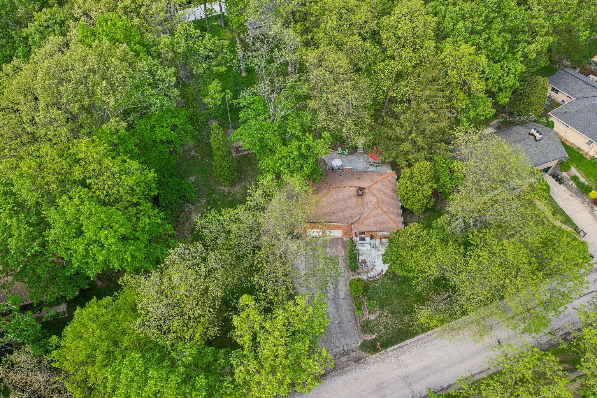 7950 W Allerton Ave