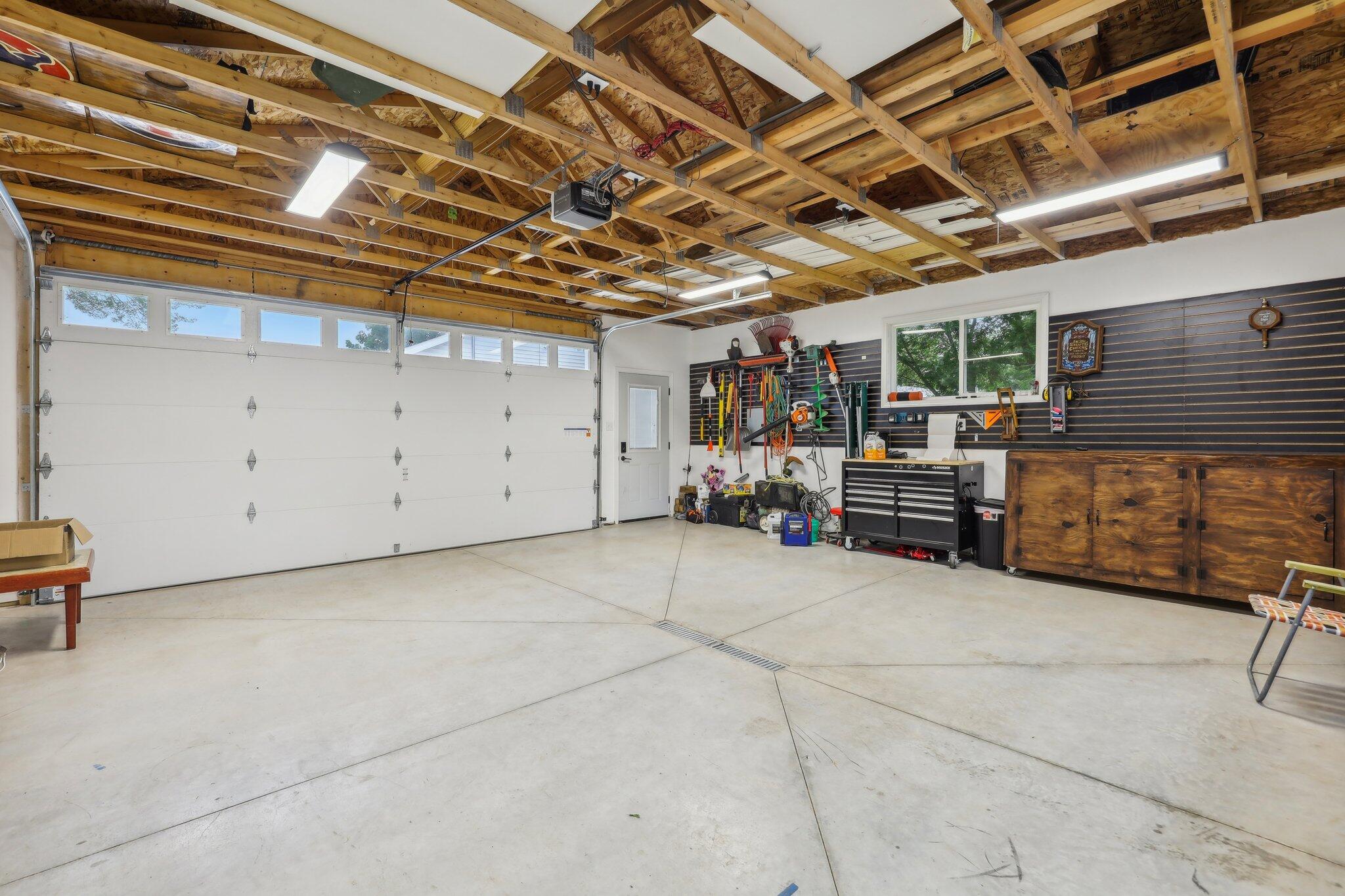 301 Weis Ave