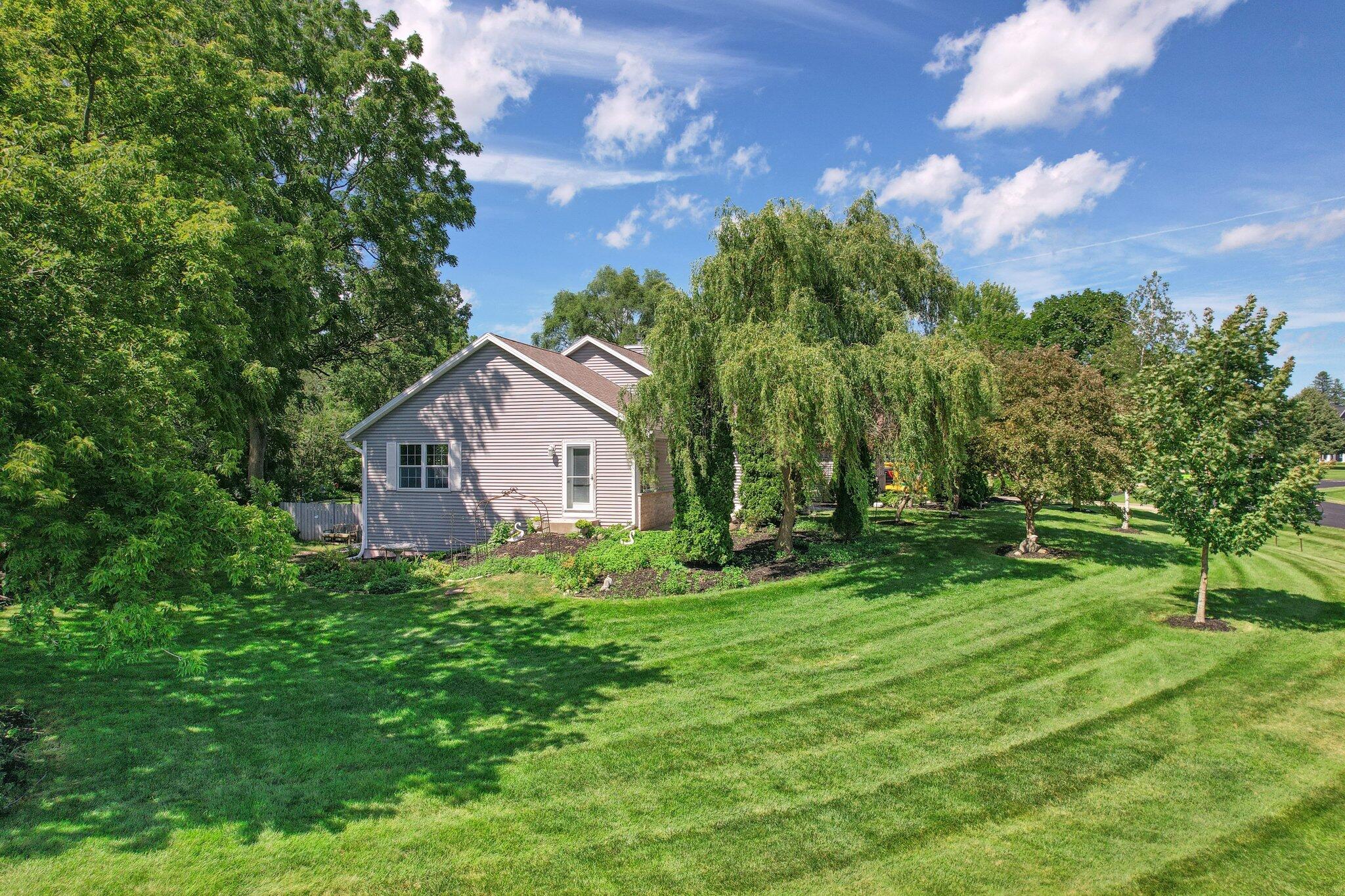390 Sand Hill Ln