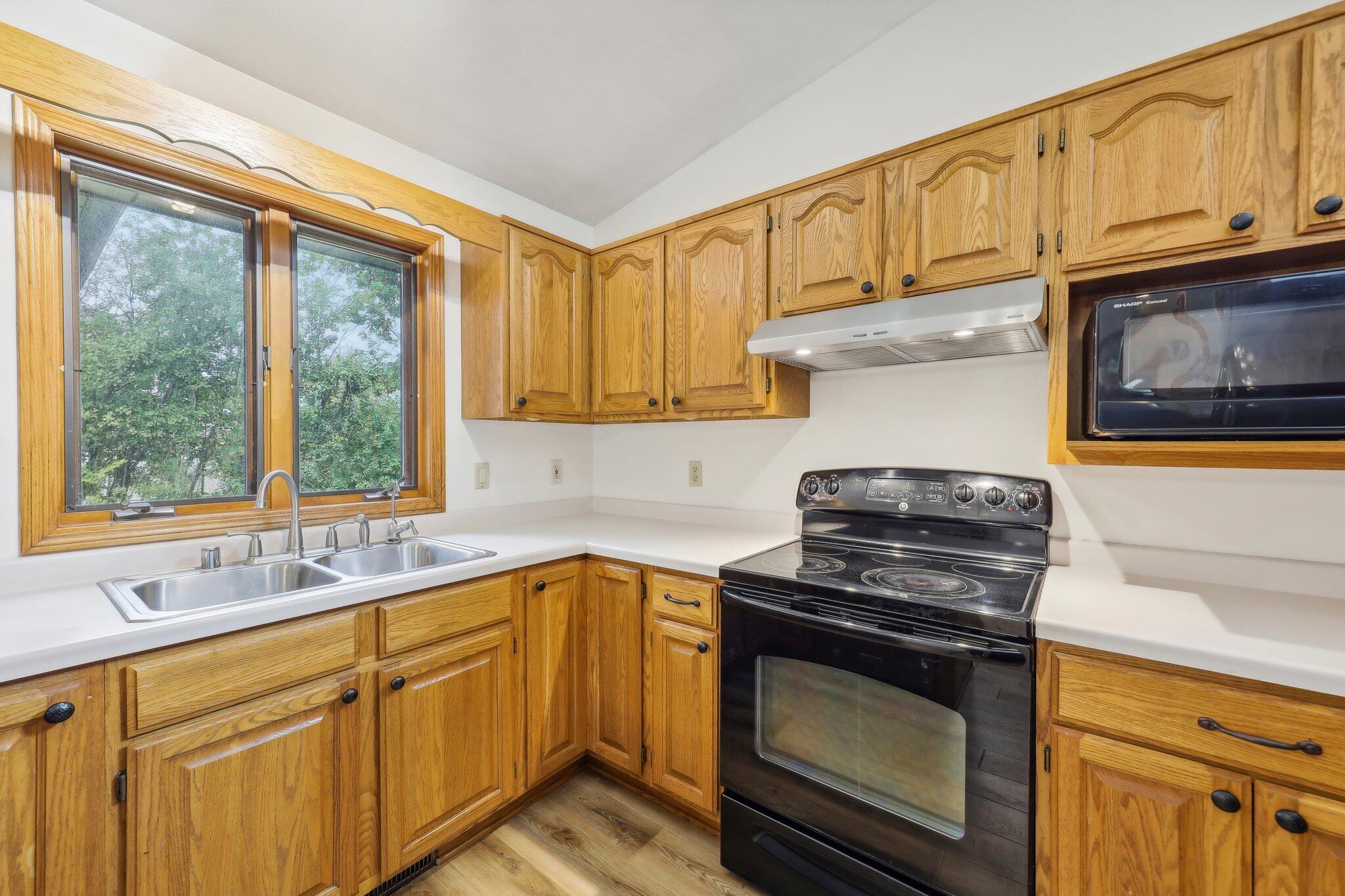 310 Chapleau St