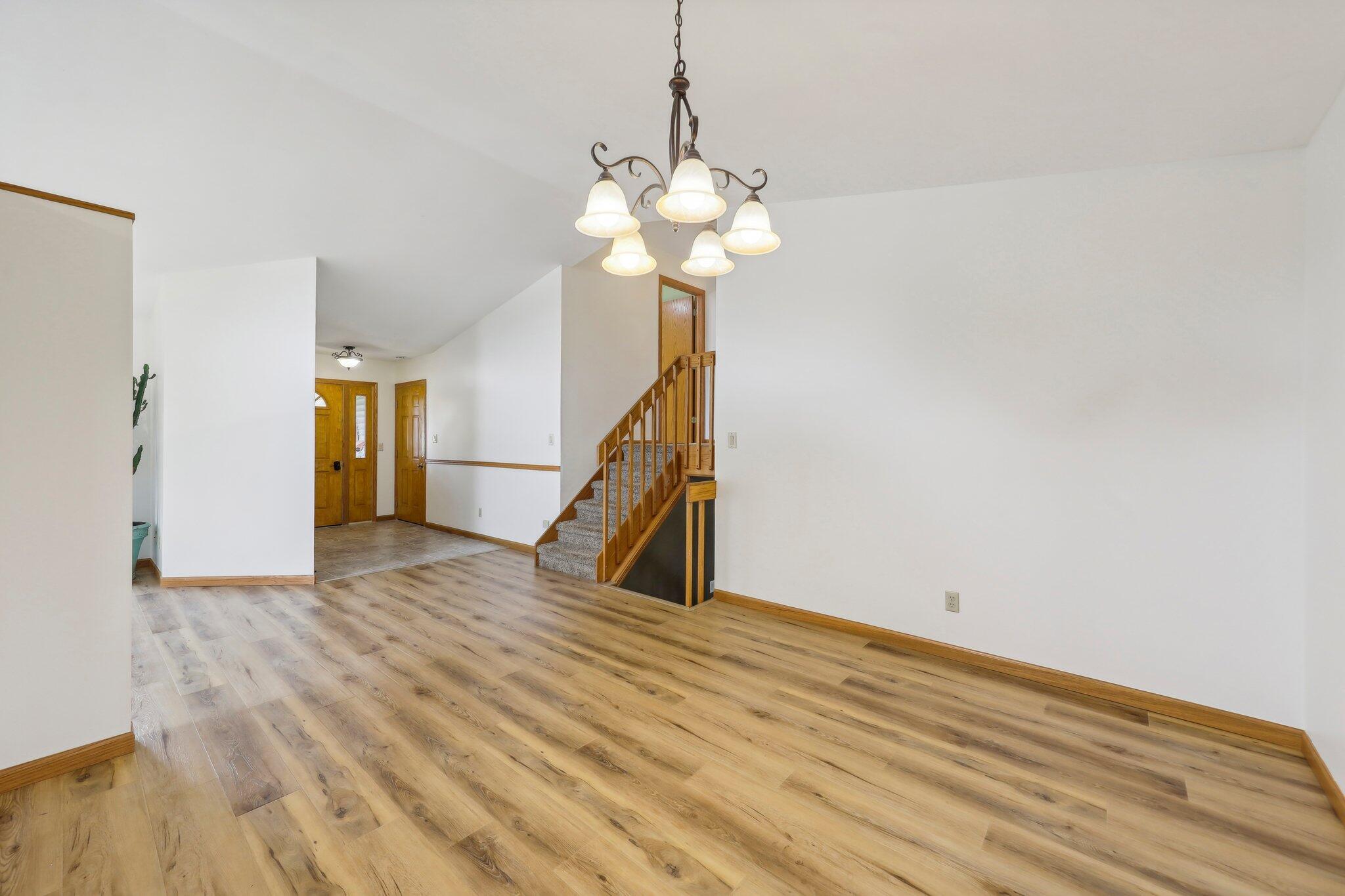 310 Chapleau St