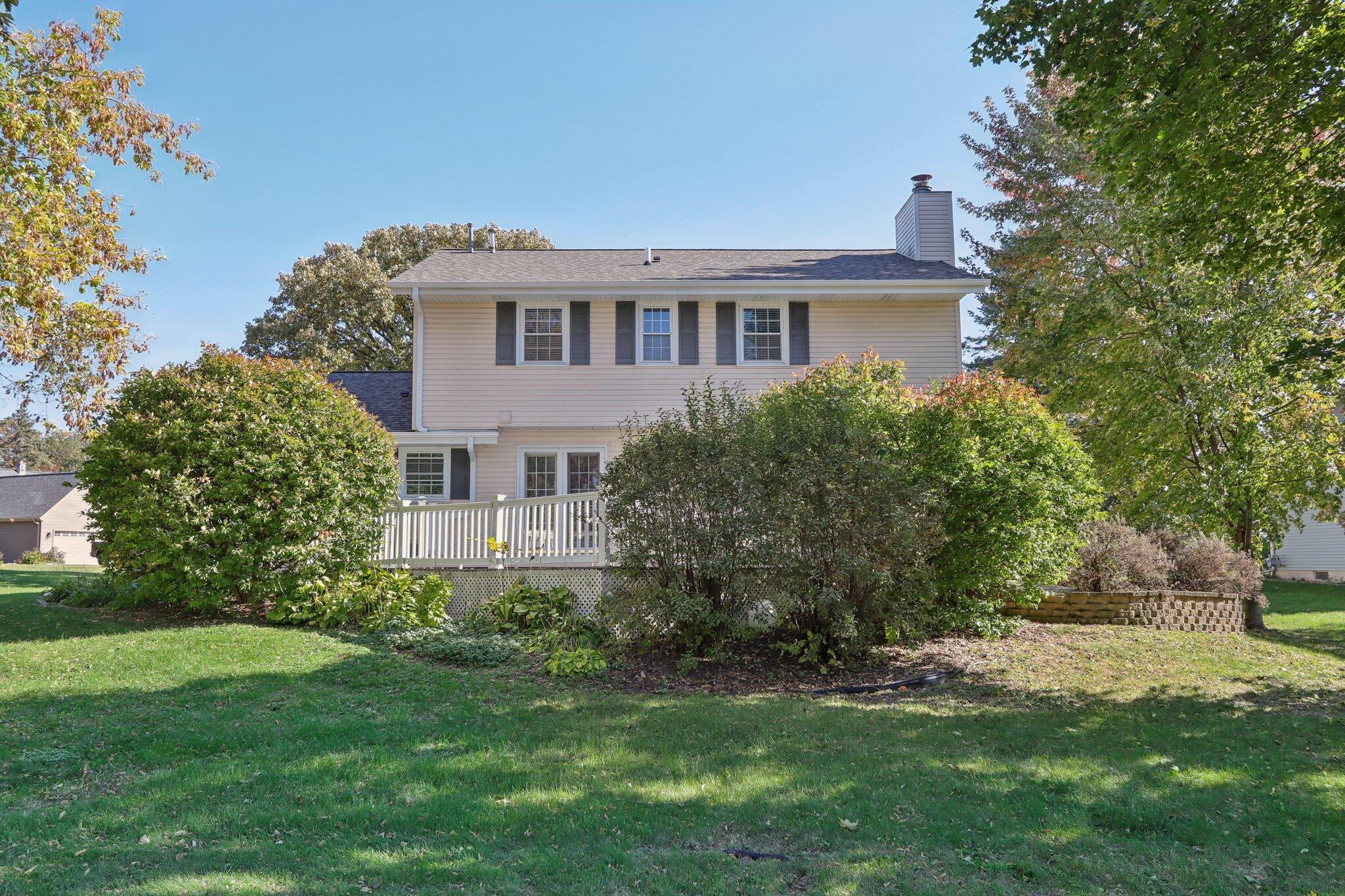 900 Timberline Ct W