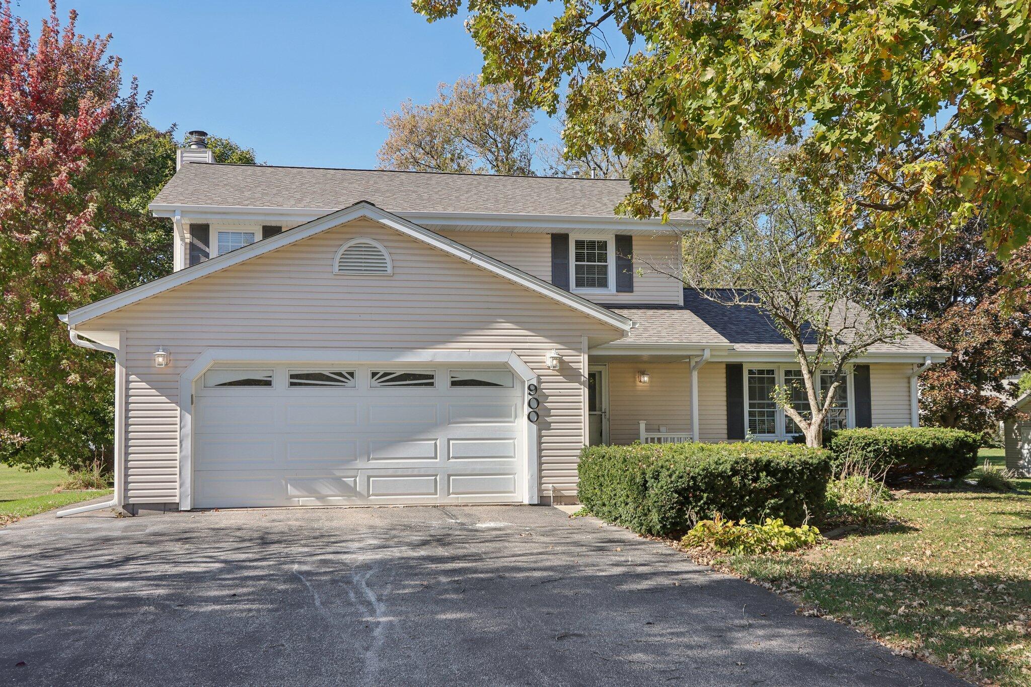 900 Timberline Ct W