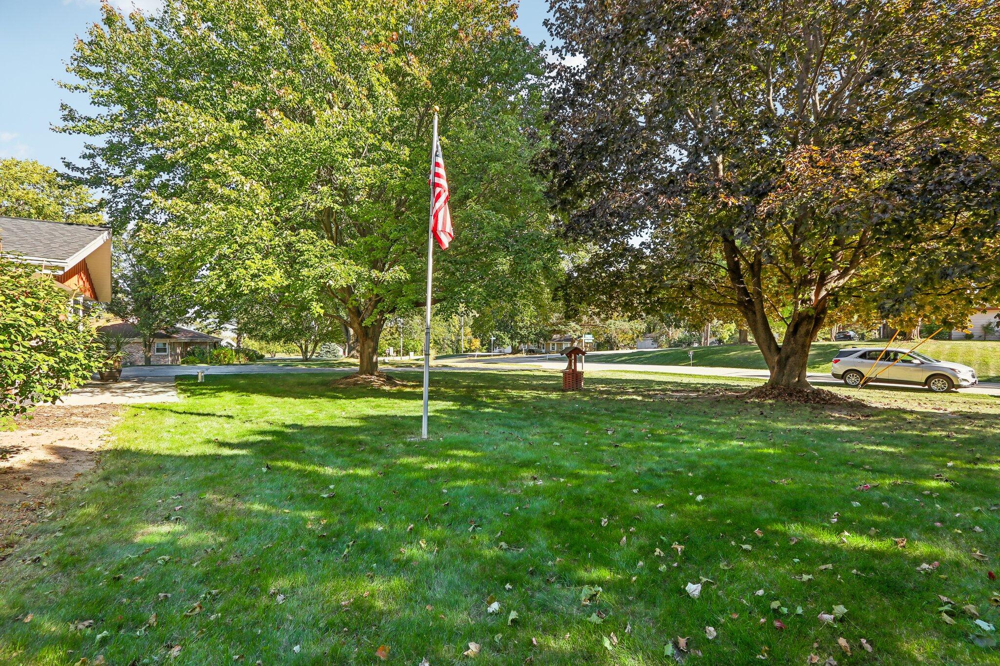 N40W22618 Overhill Ln