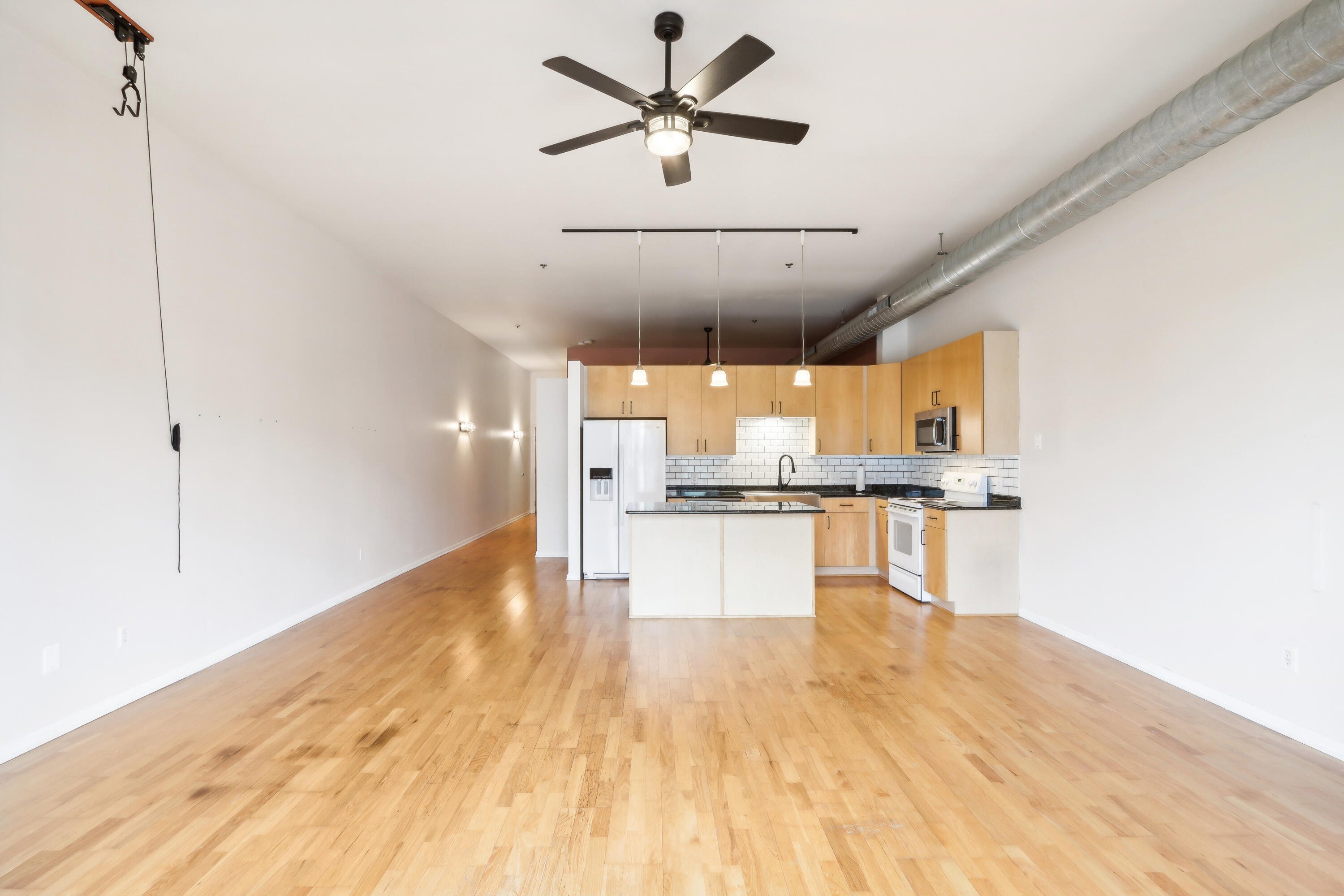 1924 N Hubbard St 502