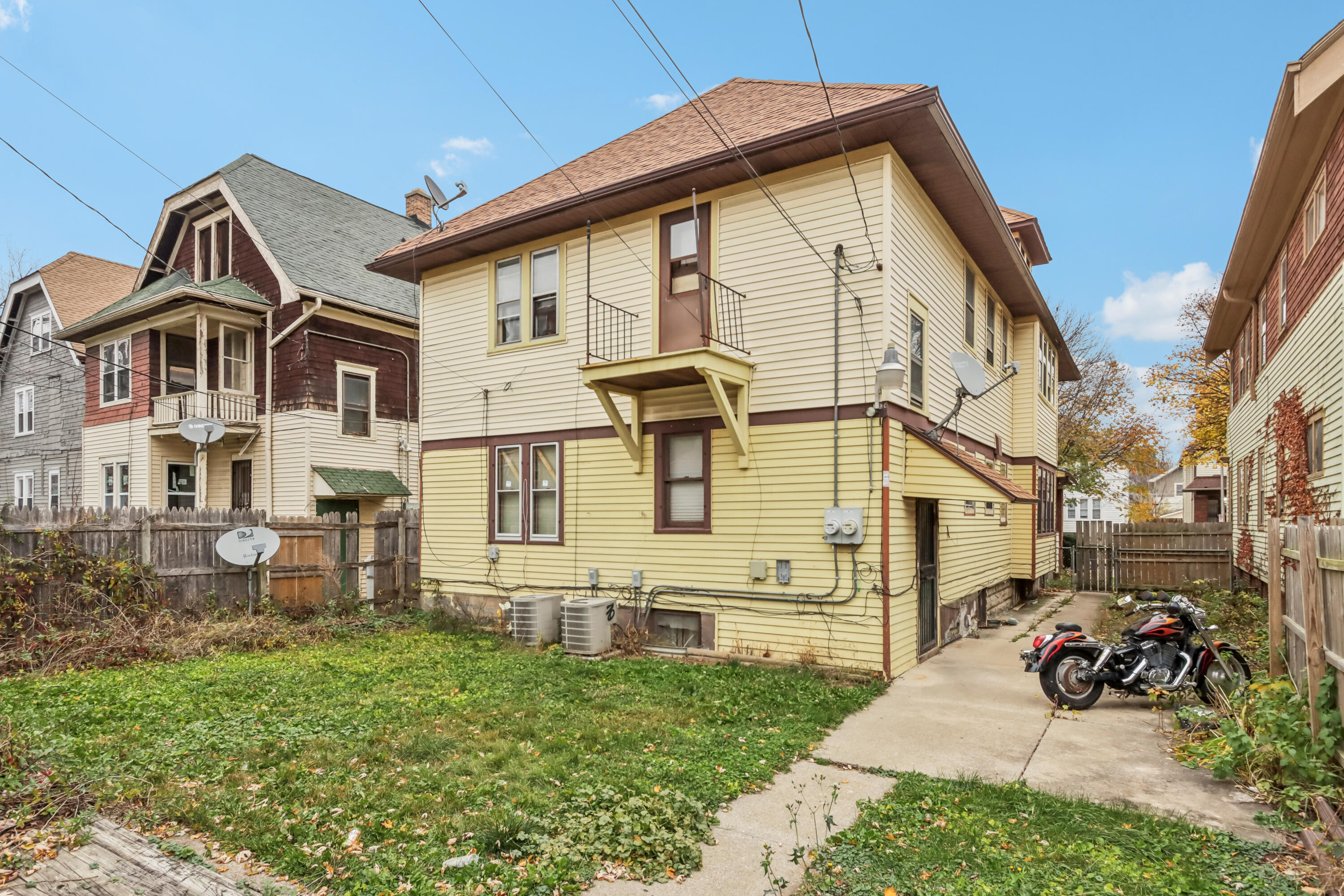 2629 N 49th St 2631