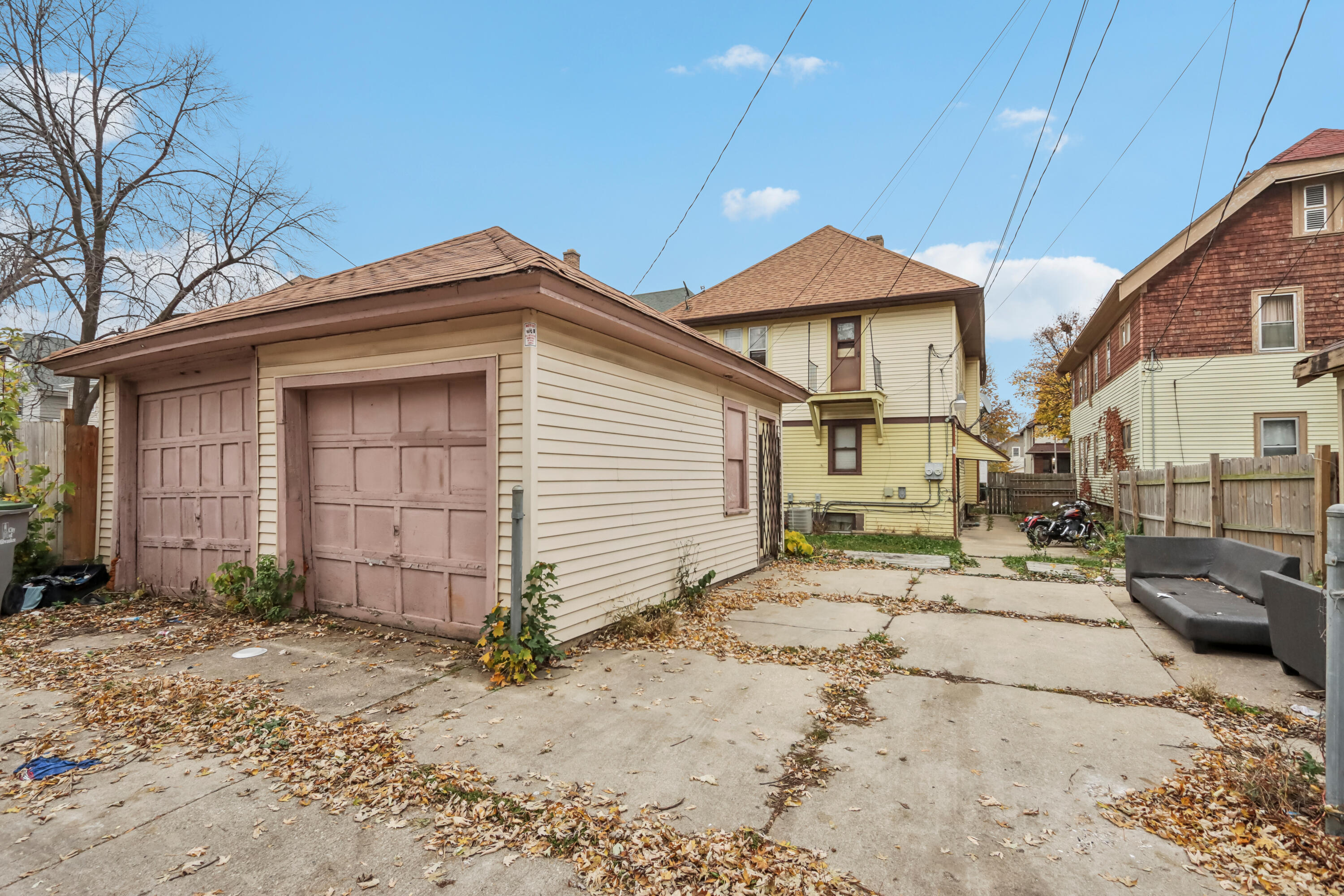2629 N 49th St 2631