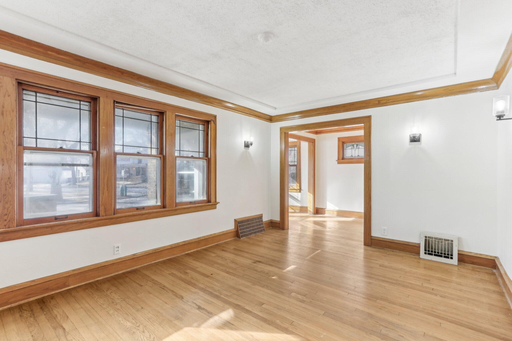 4438 W Medford Ave
