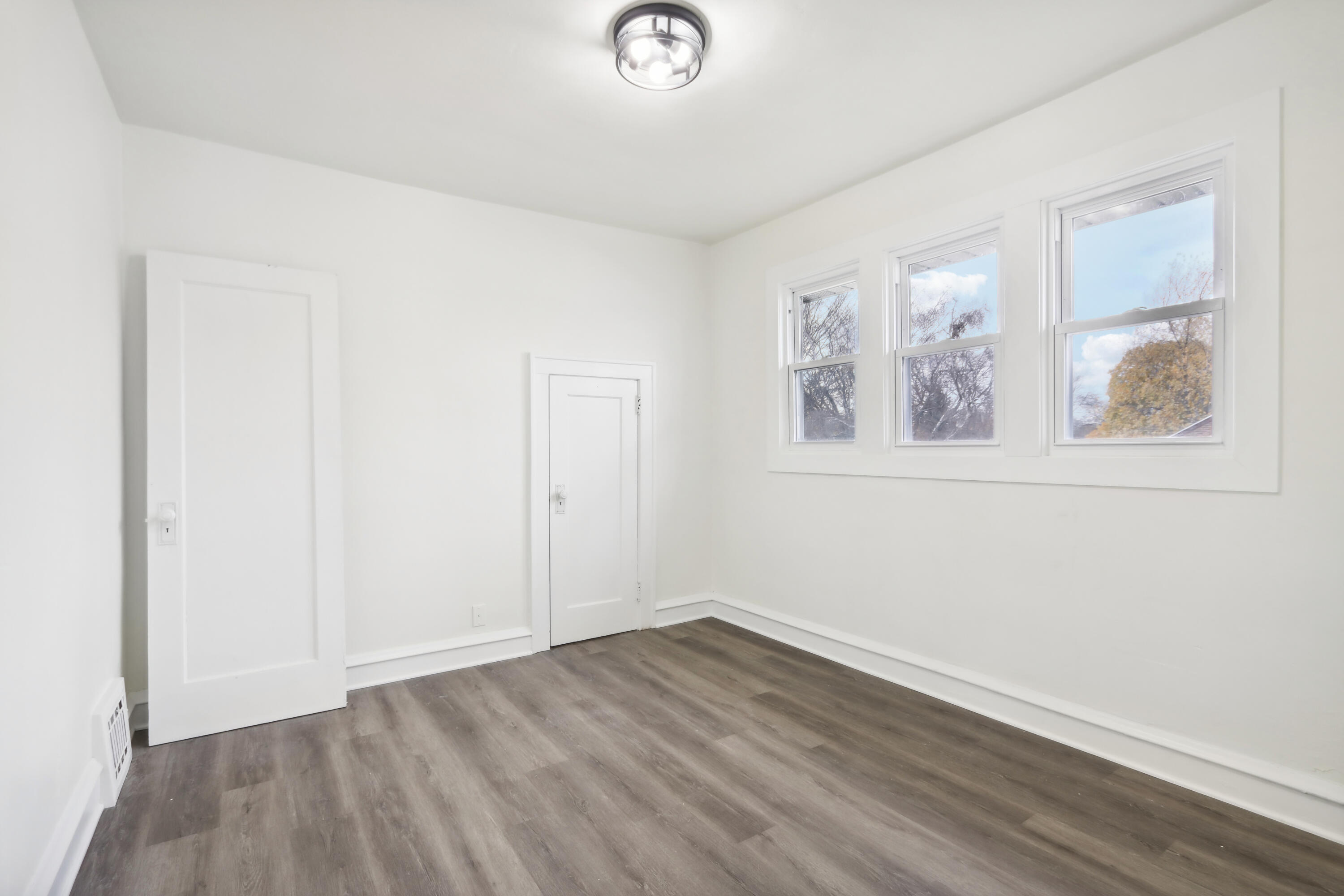 4438 W Medford Ave