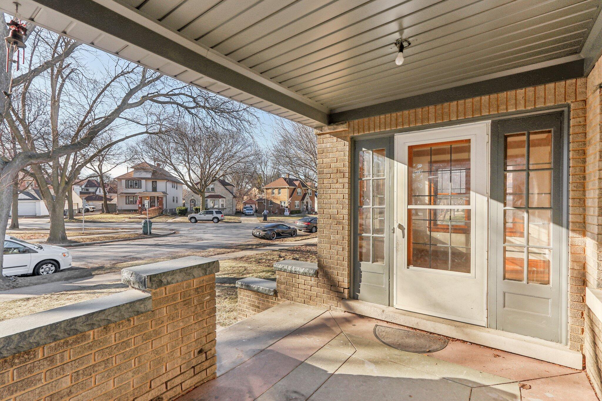 4438 W Medford Ave
