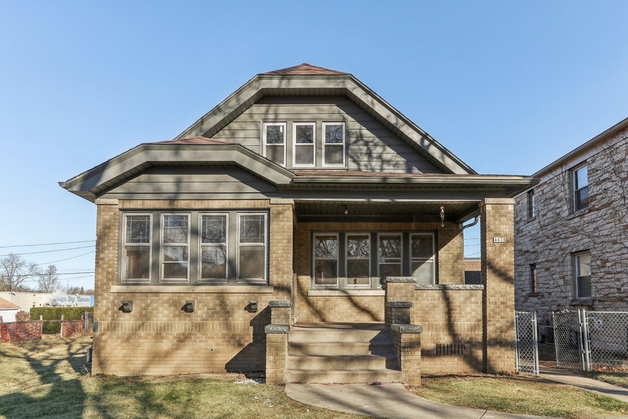 4438 W Medford Ave