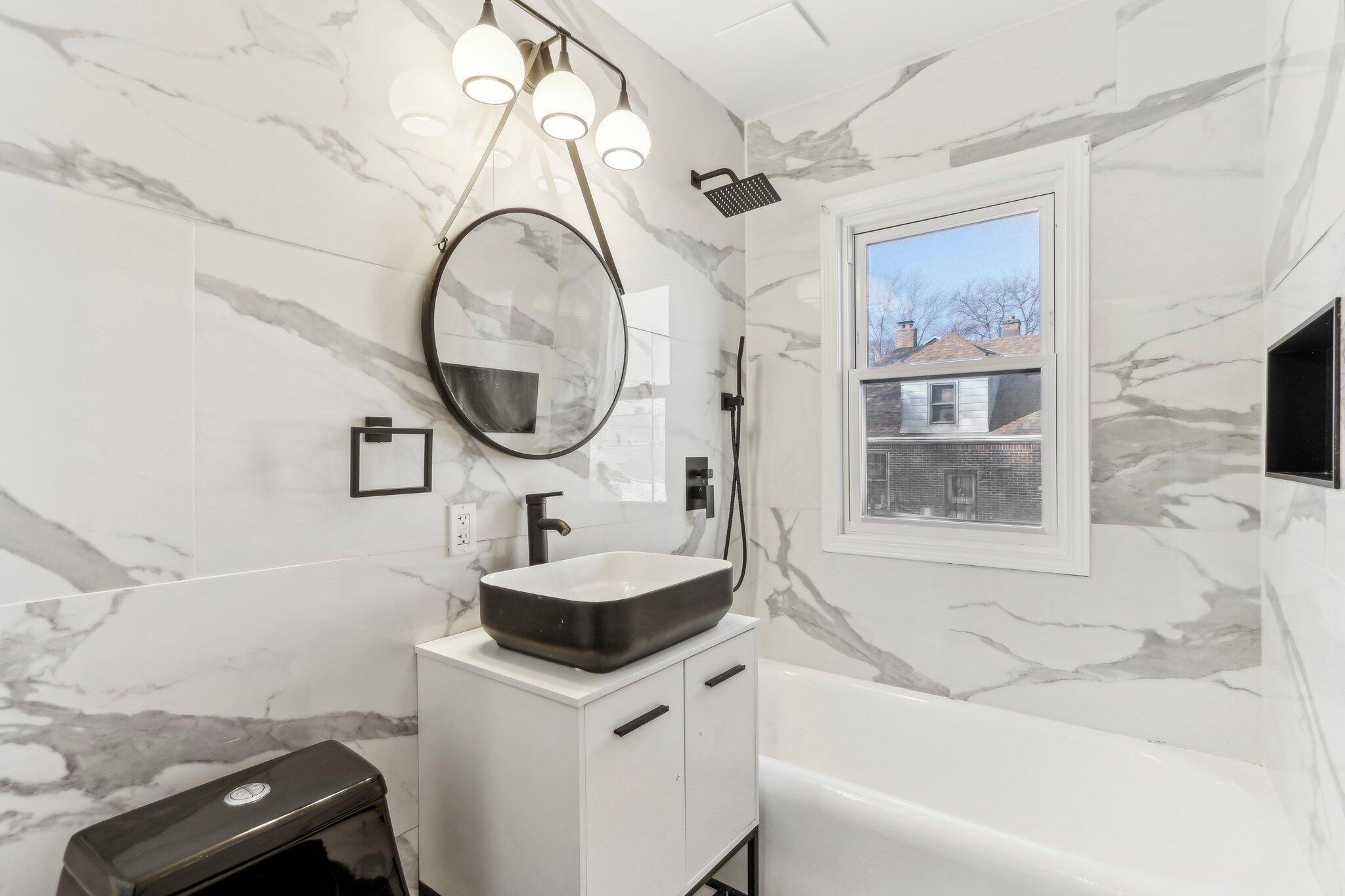 4438 W Medford Ave