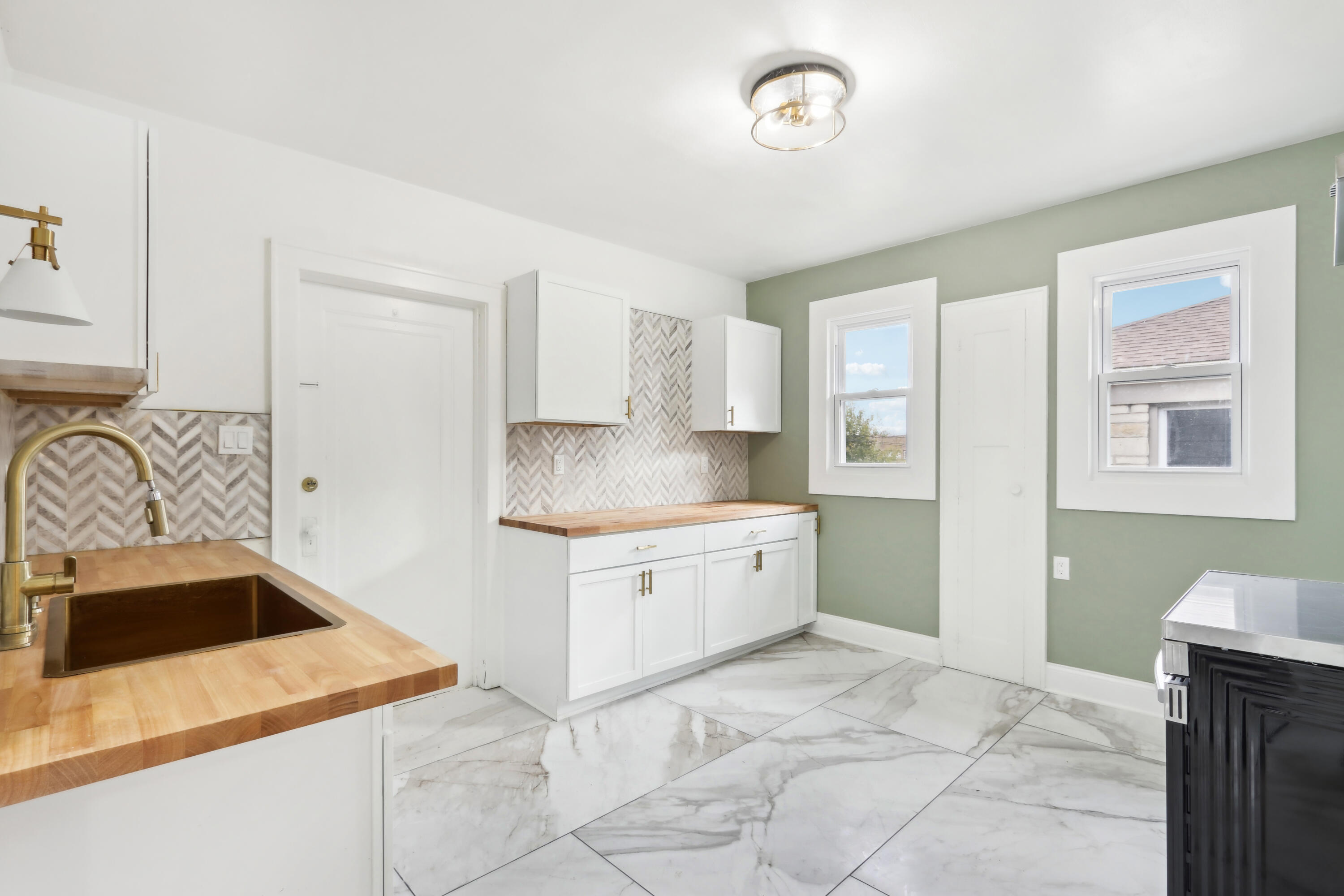 4438 W Medford Ave