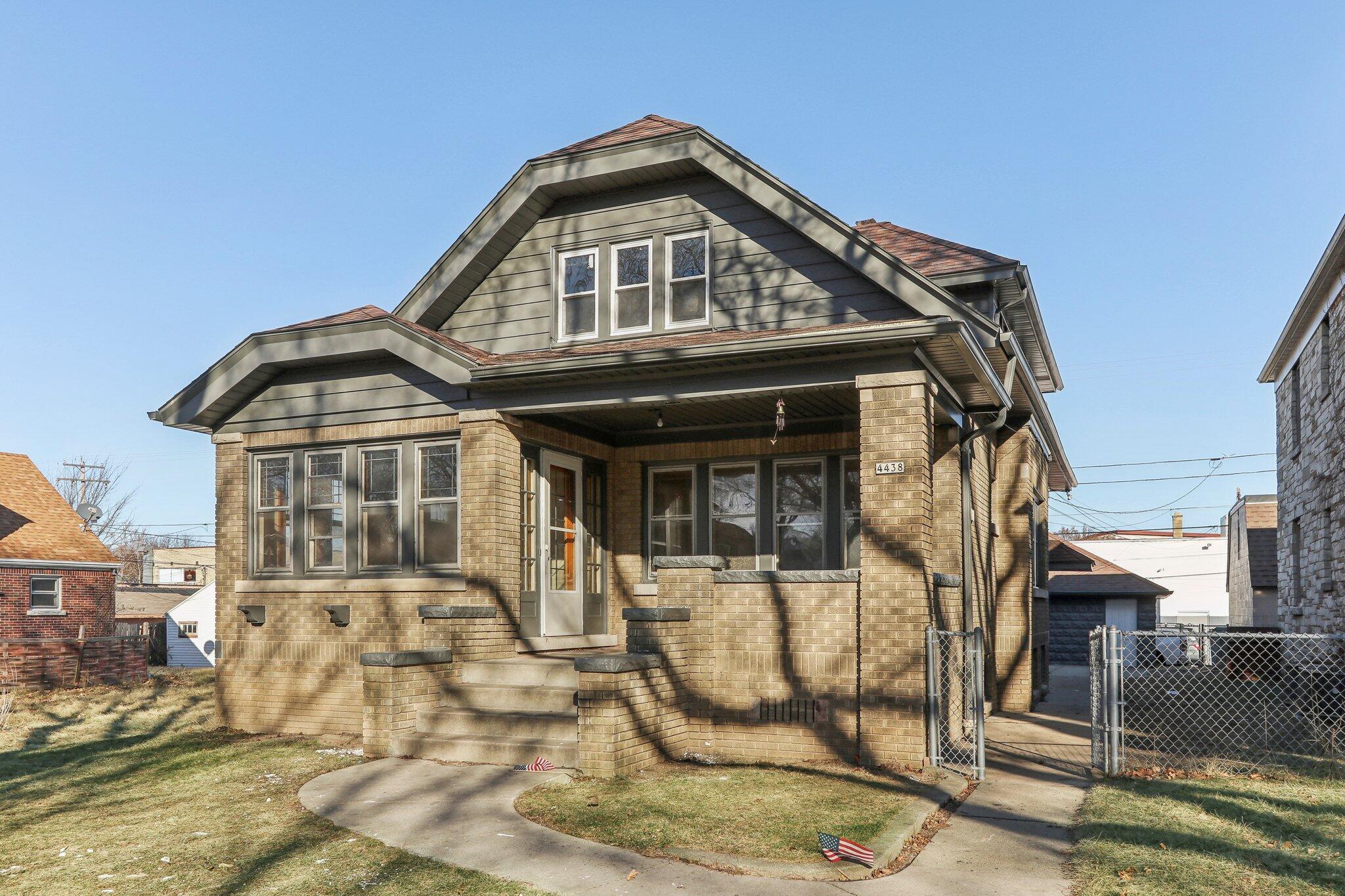 4438 W Medford Ave