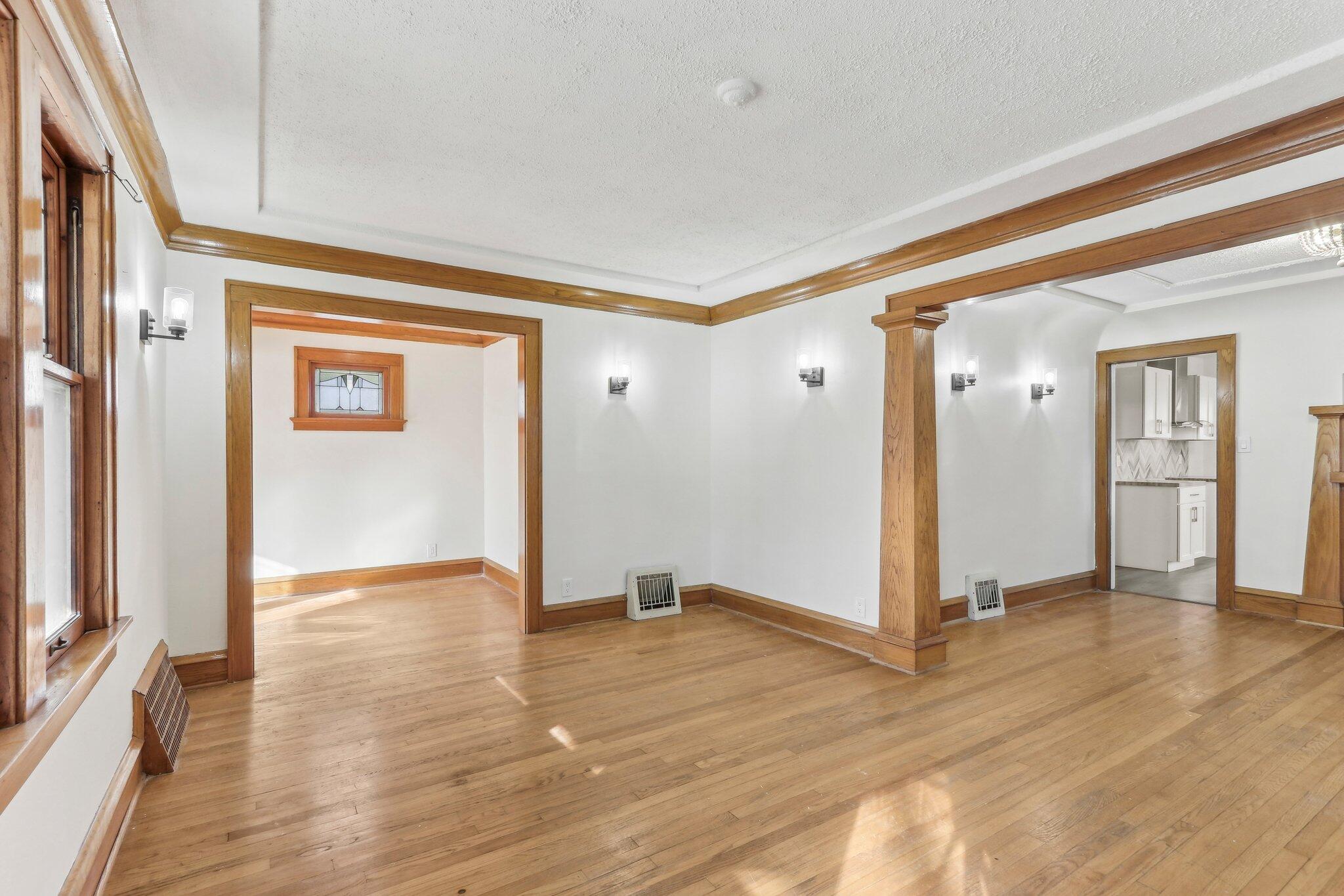 4438 W Medford Ave