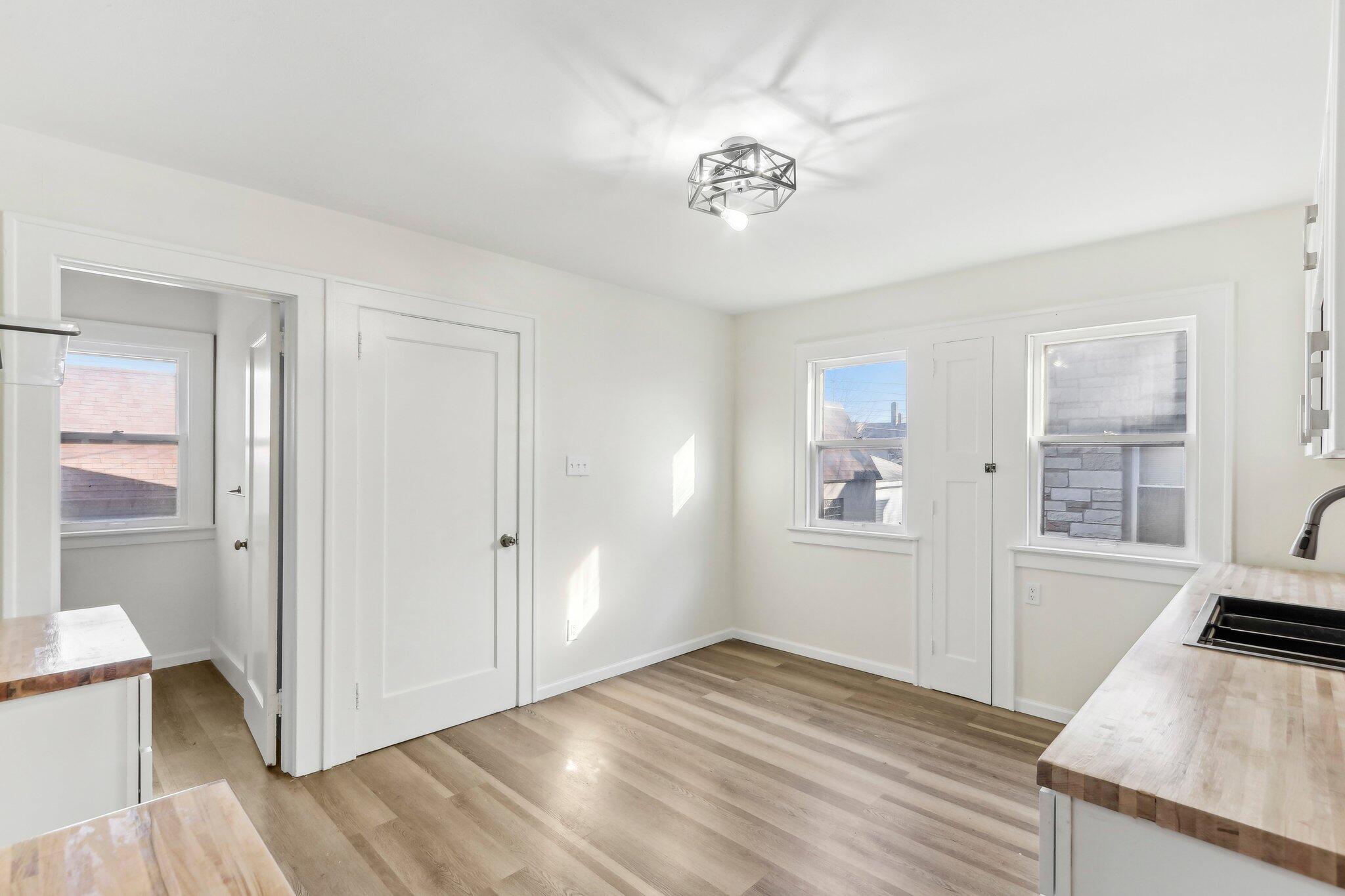 4438 W Medford Ave