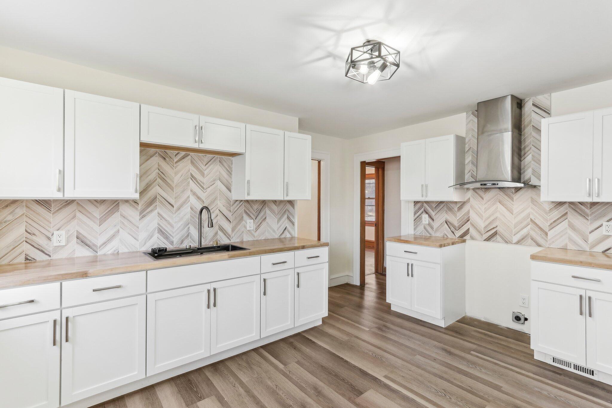 4438 W Medford Ave