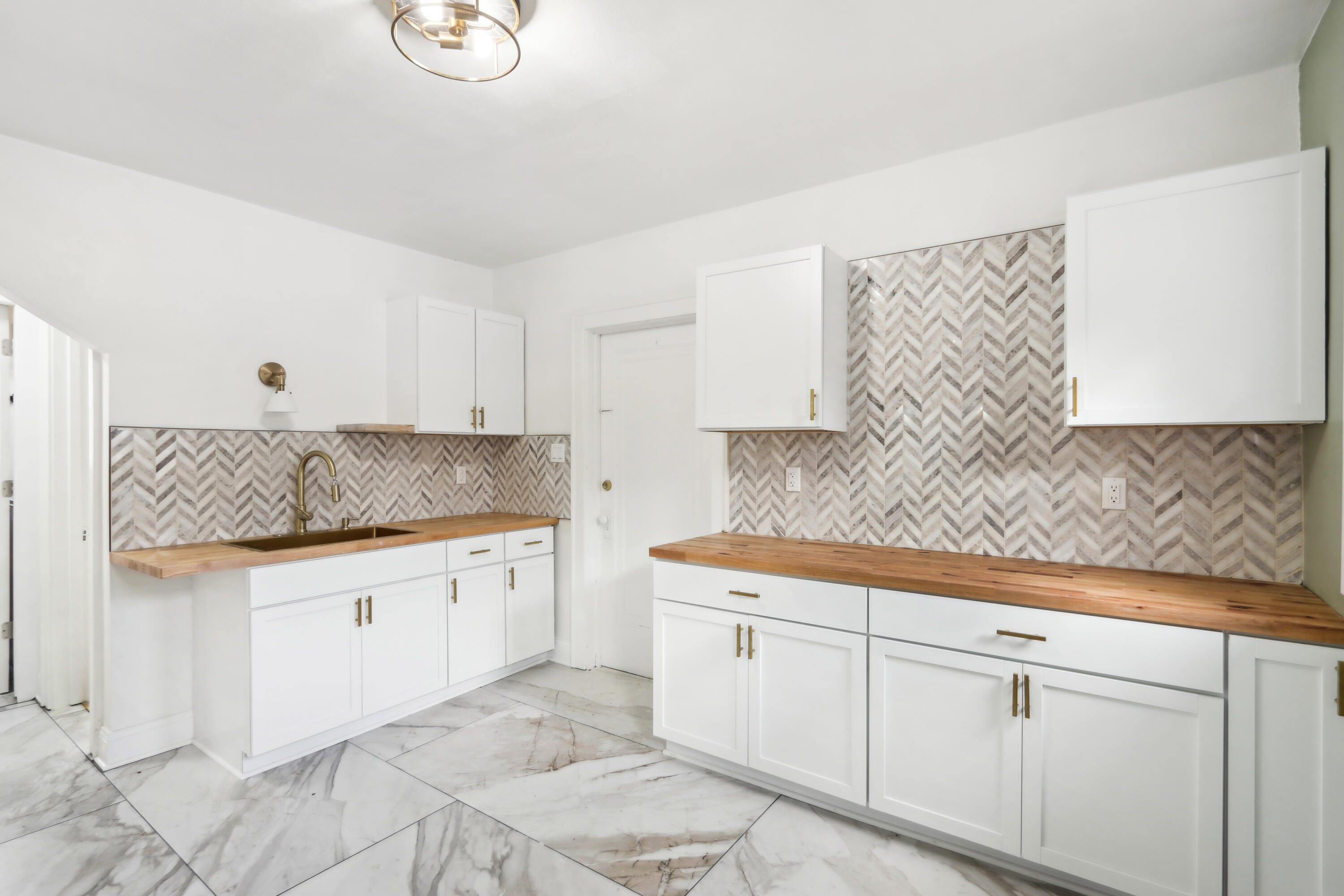 4438 W Medford Ave