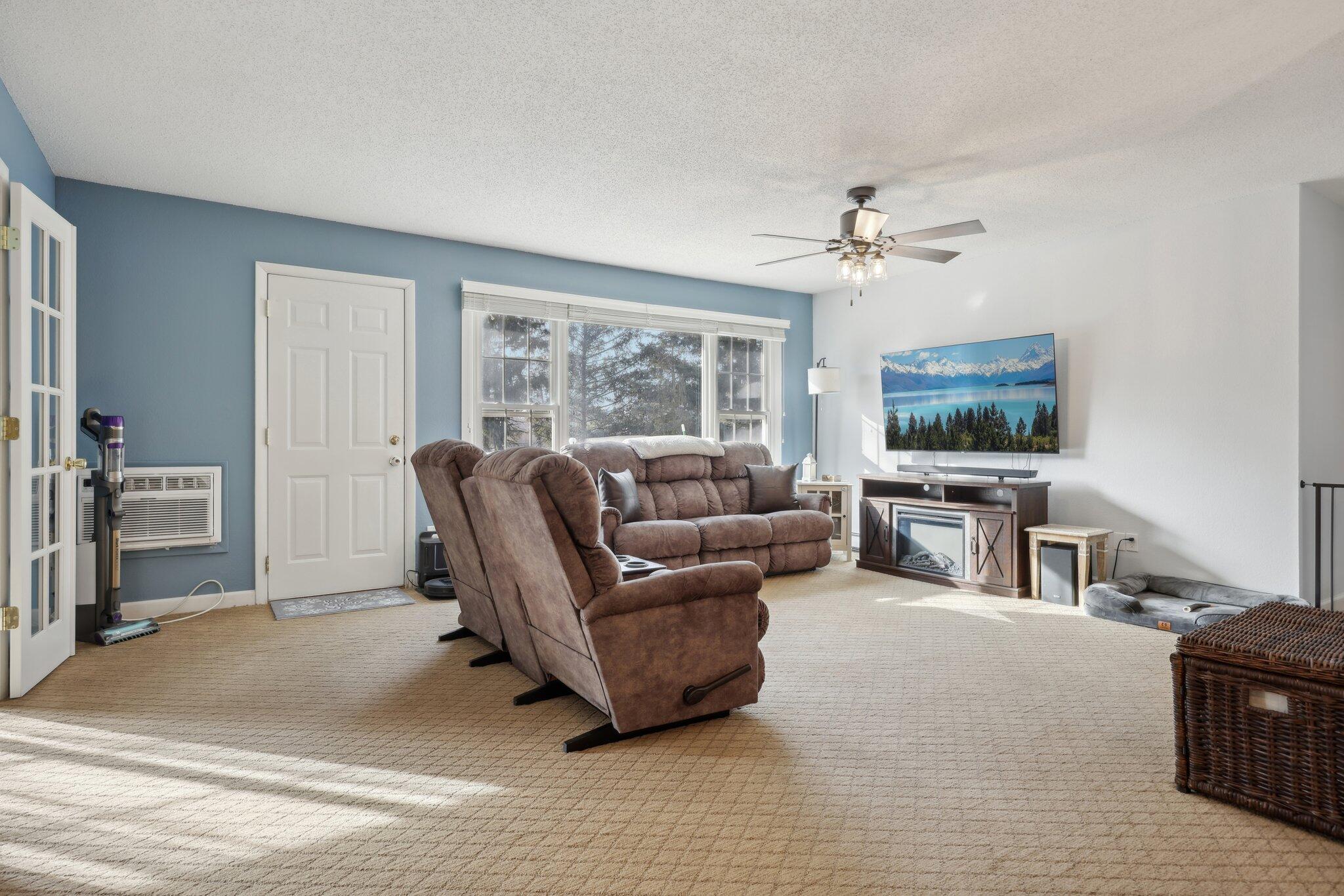 600 Laurel Lake Rd