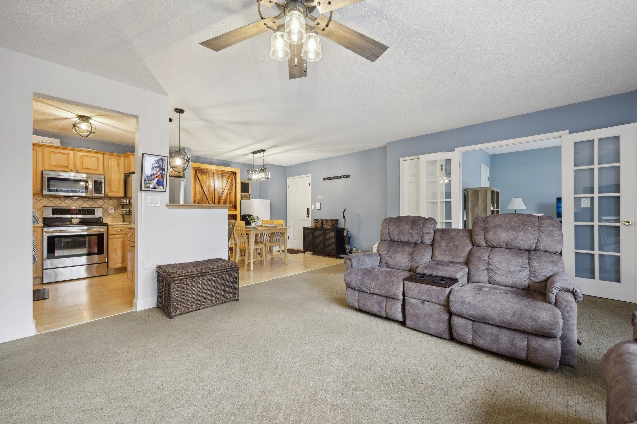600 Laurel Lake Rd