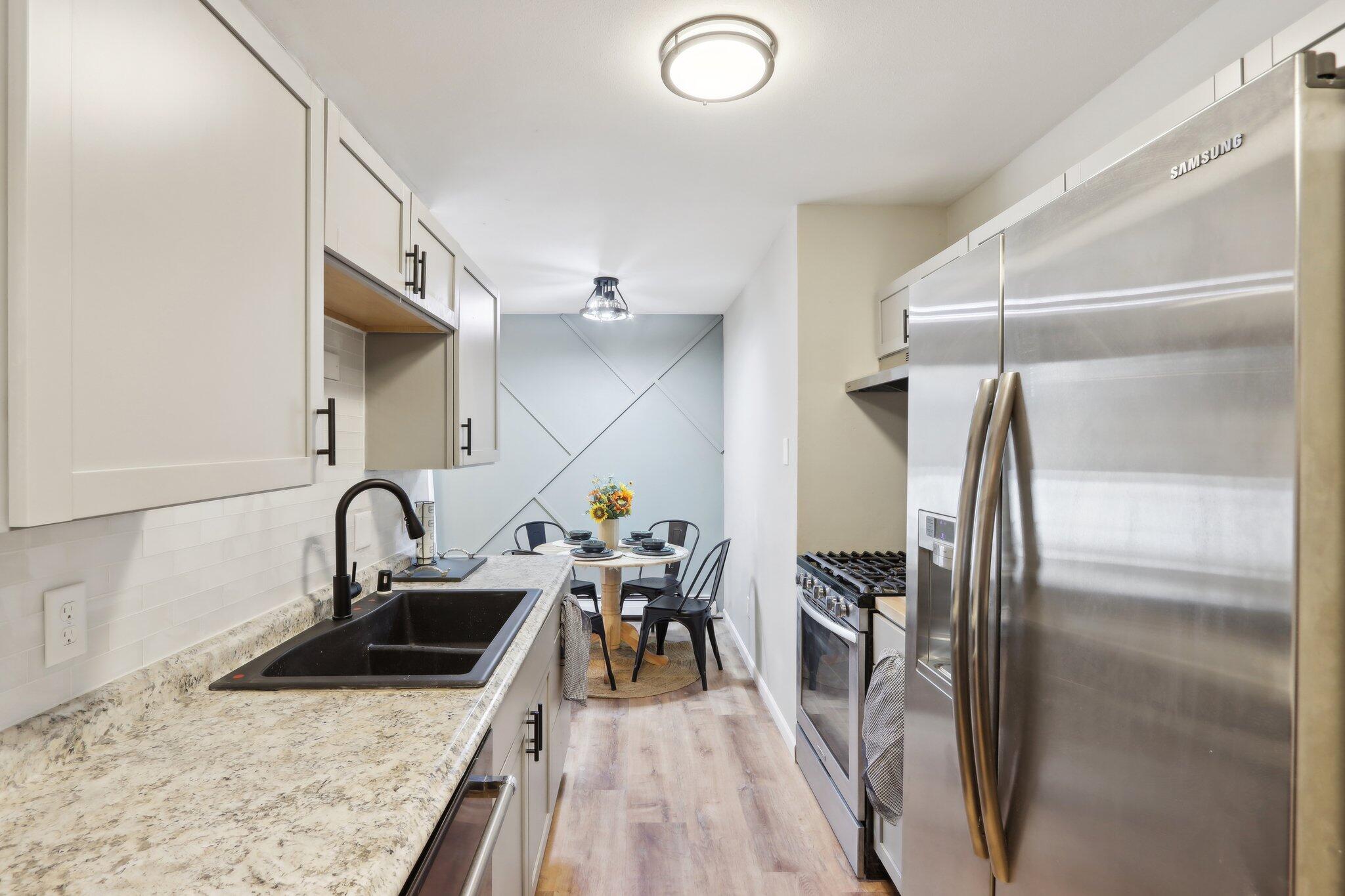 4225 W Rivers Edge Cir