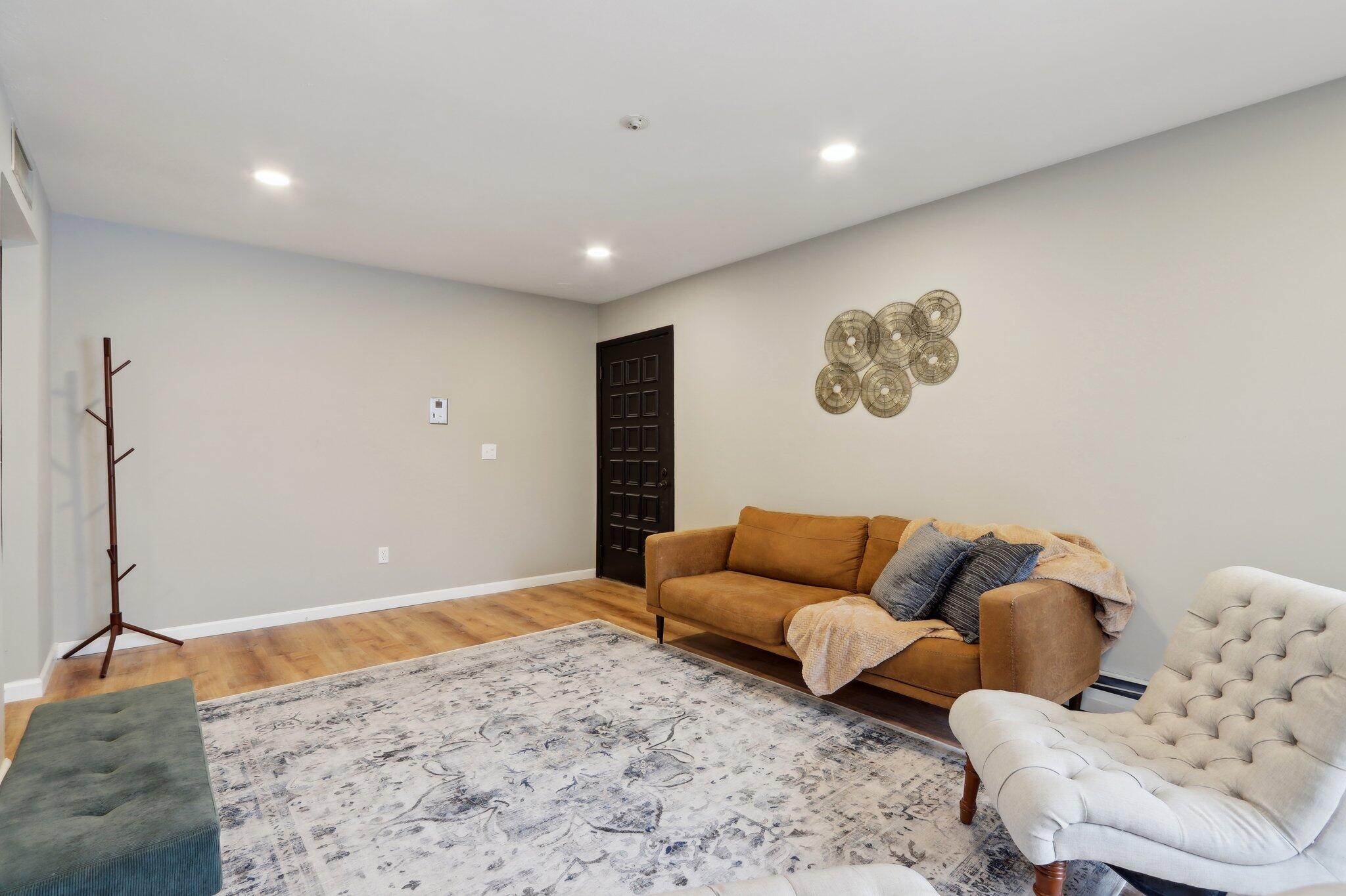 4225 W Rivers Edge Cir