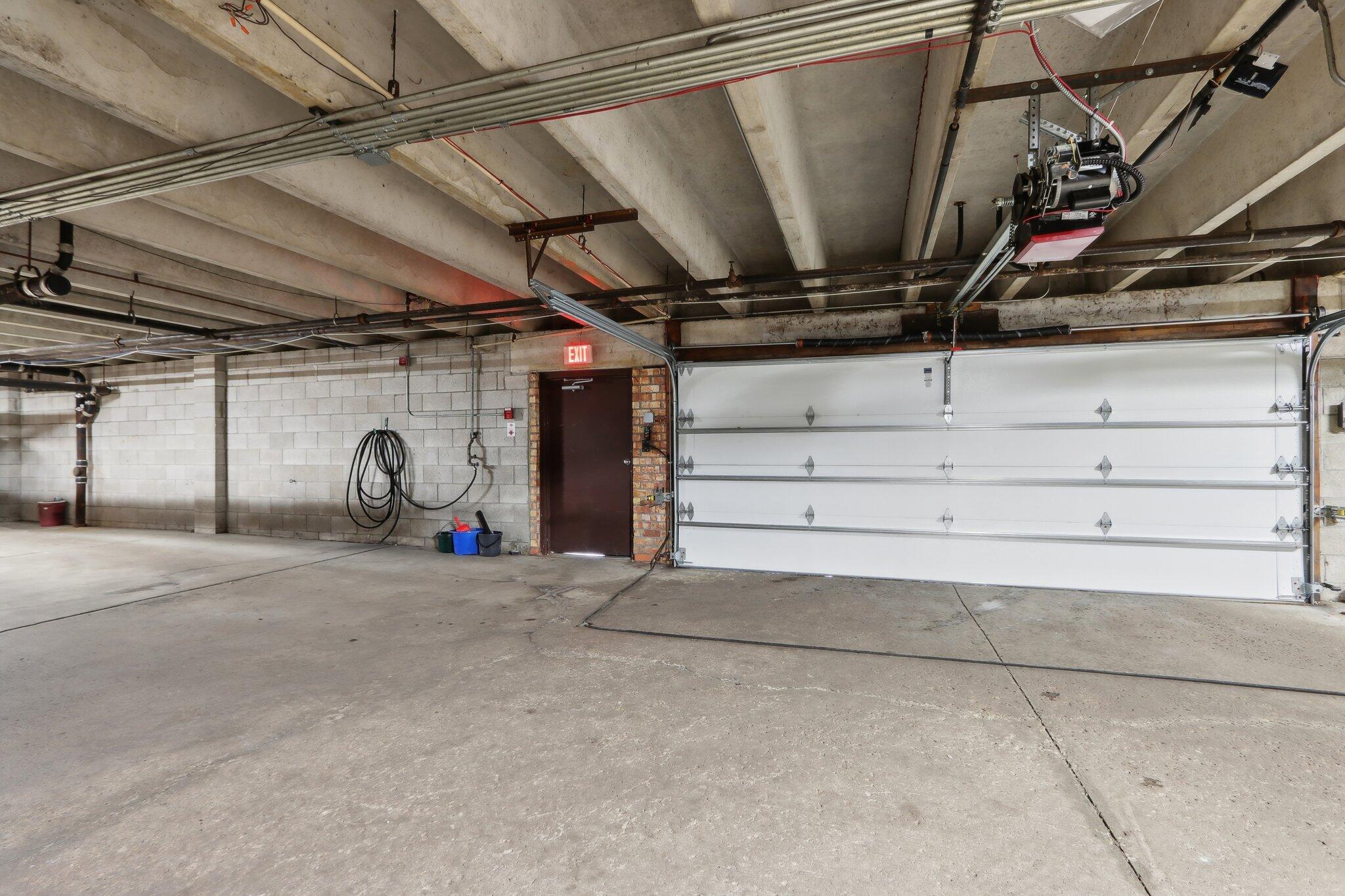 4225 W Rivers Edge Cir