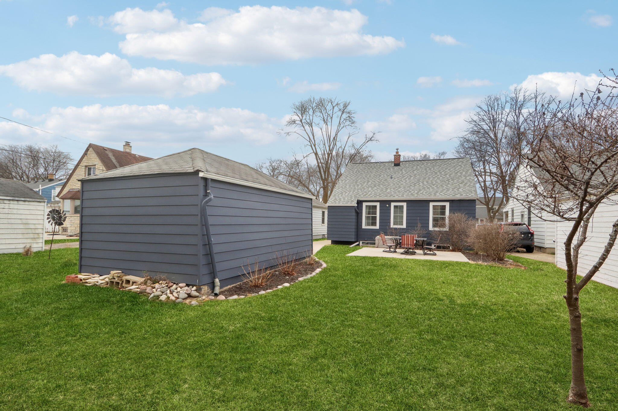 4728 N Diversey Blvd