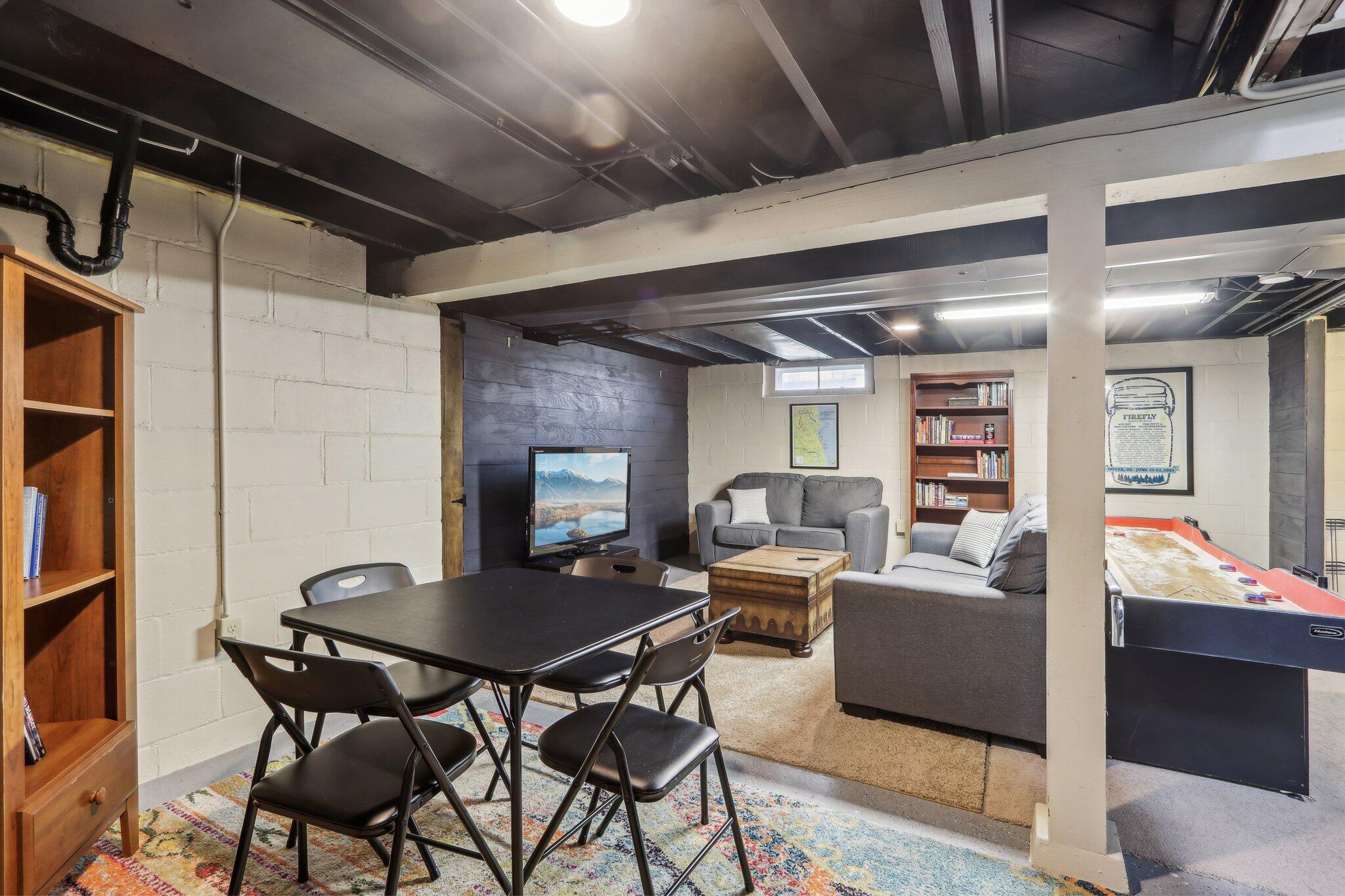 4728 N Diversey Blvd