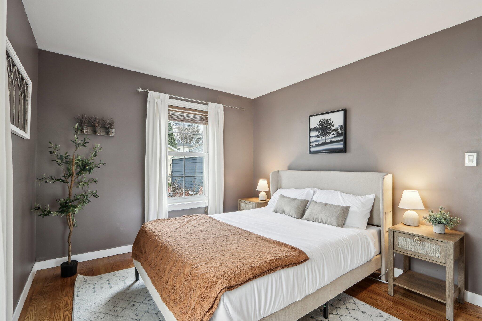 4728 N Diversey Blvd