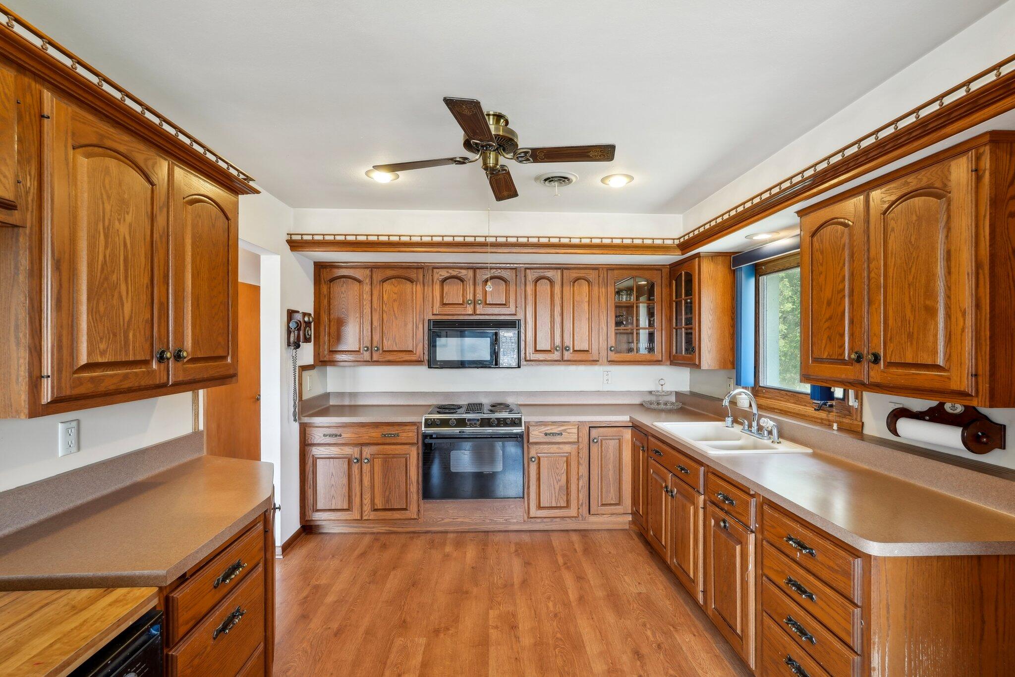4921 Bonnie VIew Ln