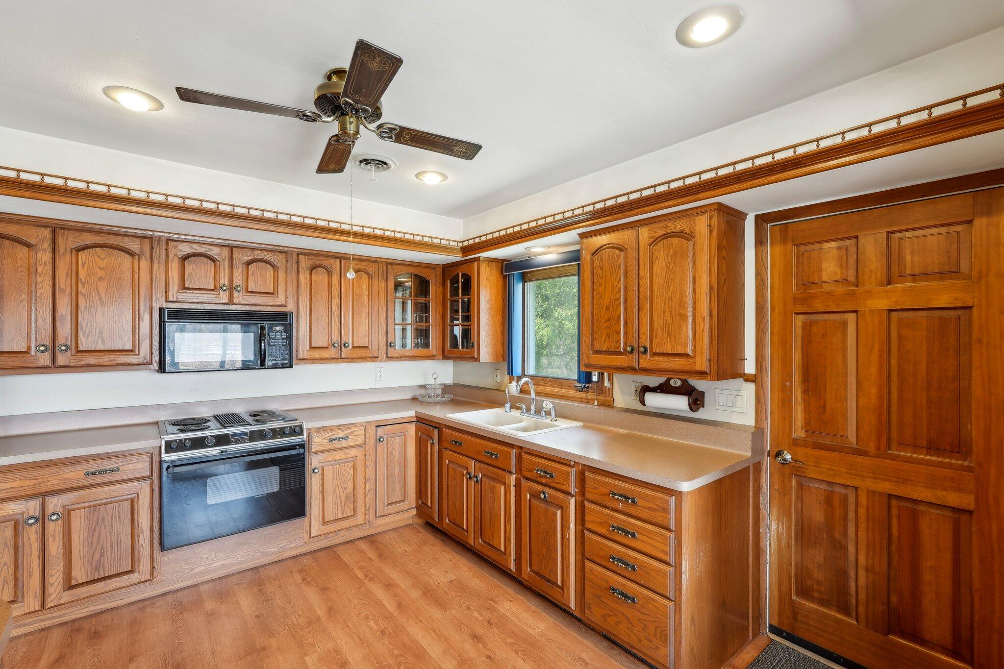 4921 Bonnie VIew Ln
