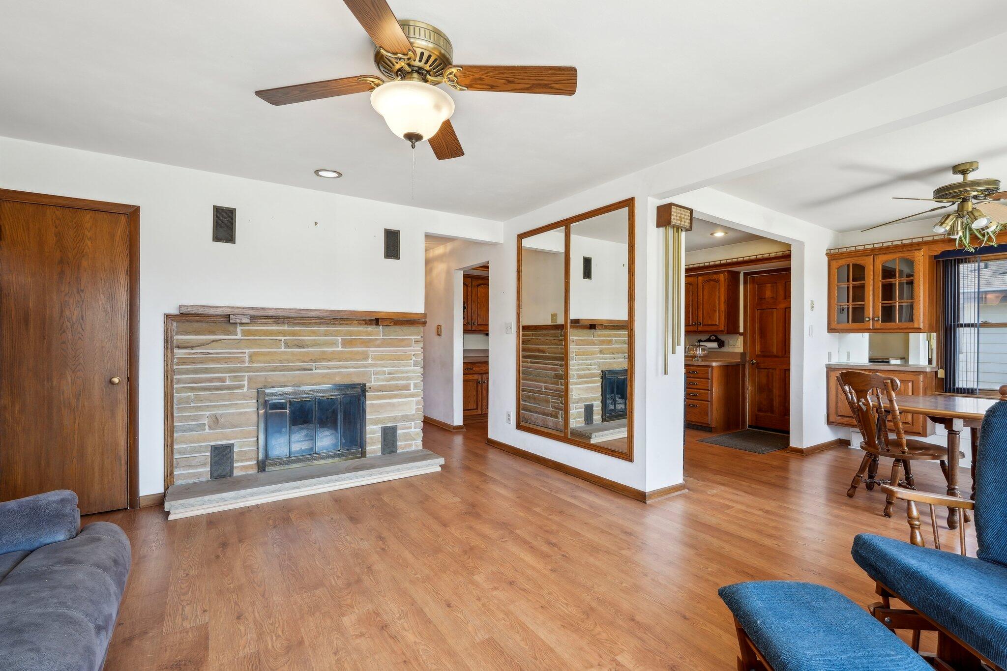 4921 Bonnie VIew Ln
