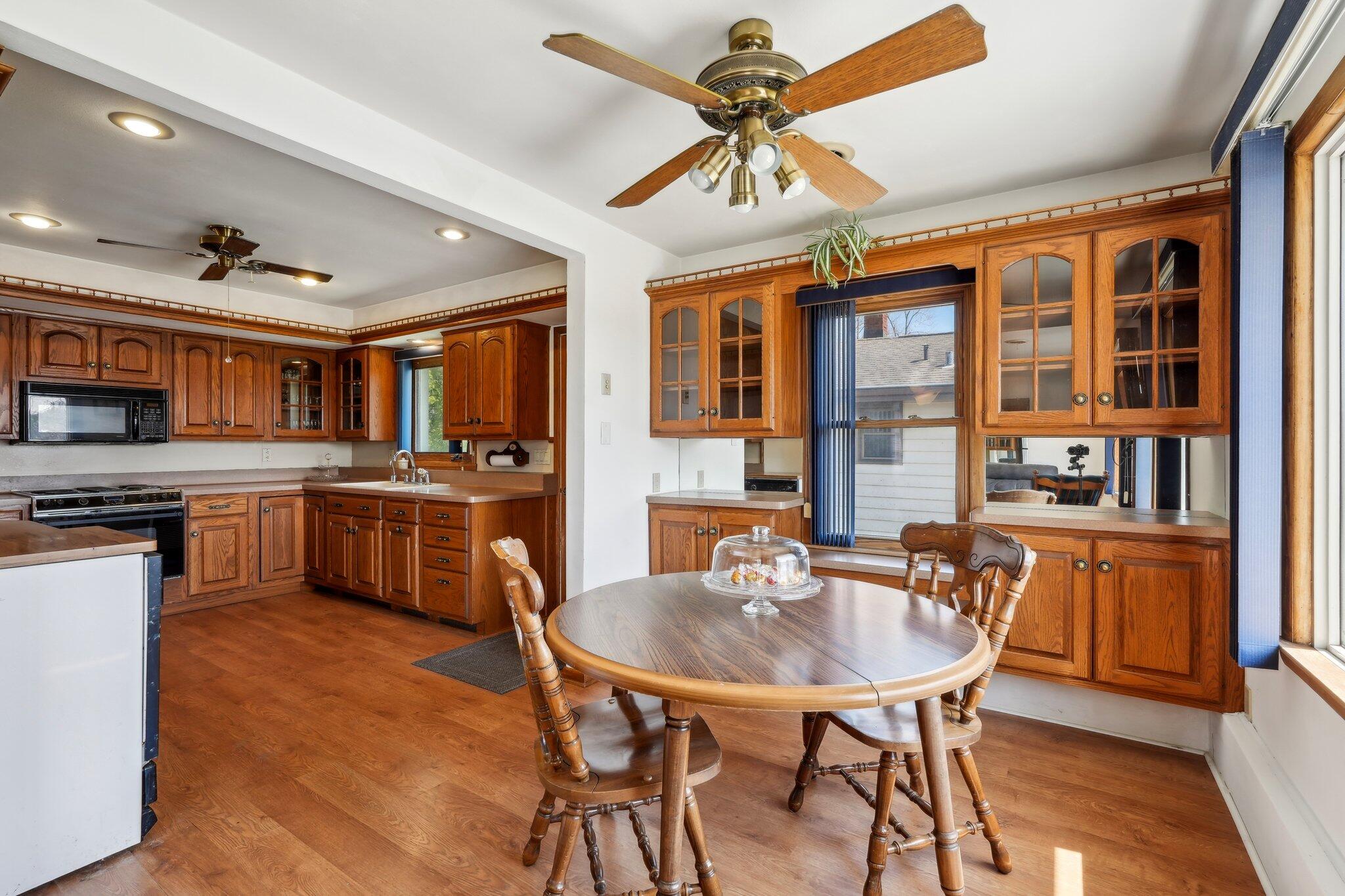 4921 Bonnie VIew Ln