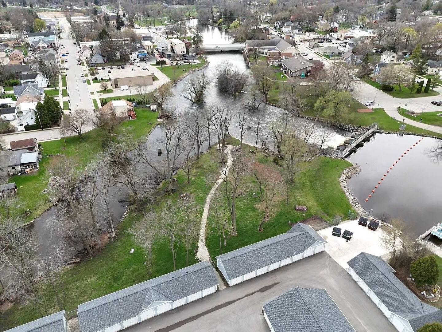 300 Foxwood Dr Dr