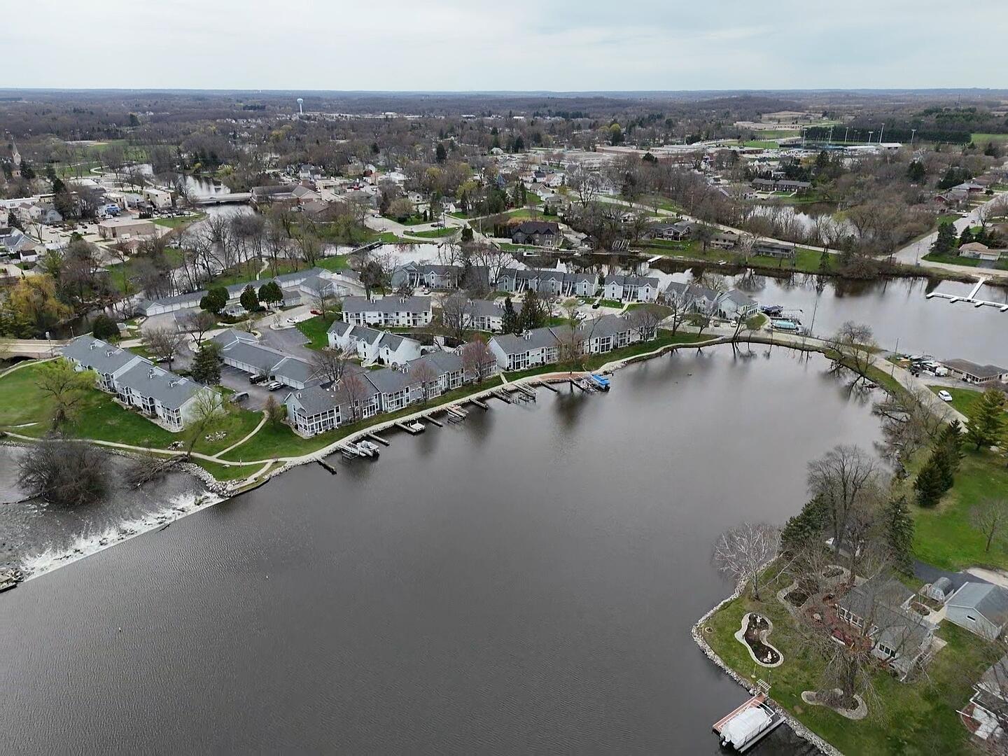 300 Foxwood Dr Dr