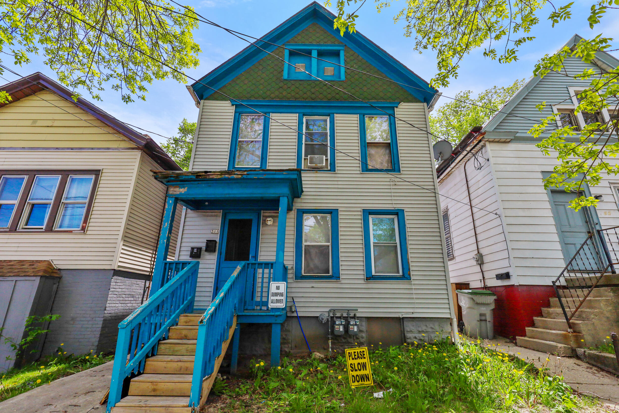 511 W Maple St