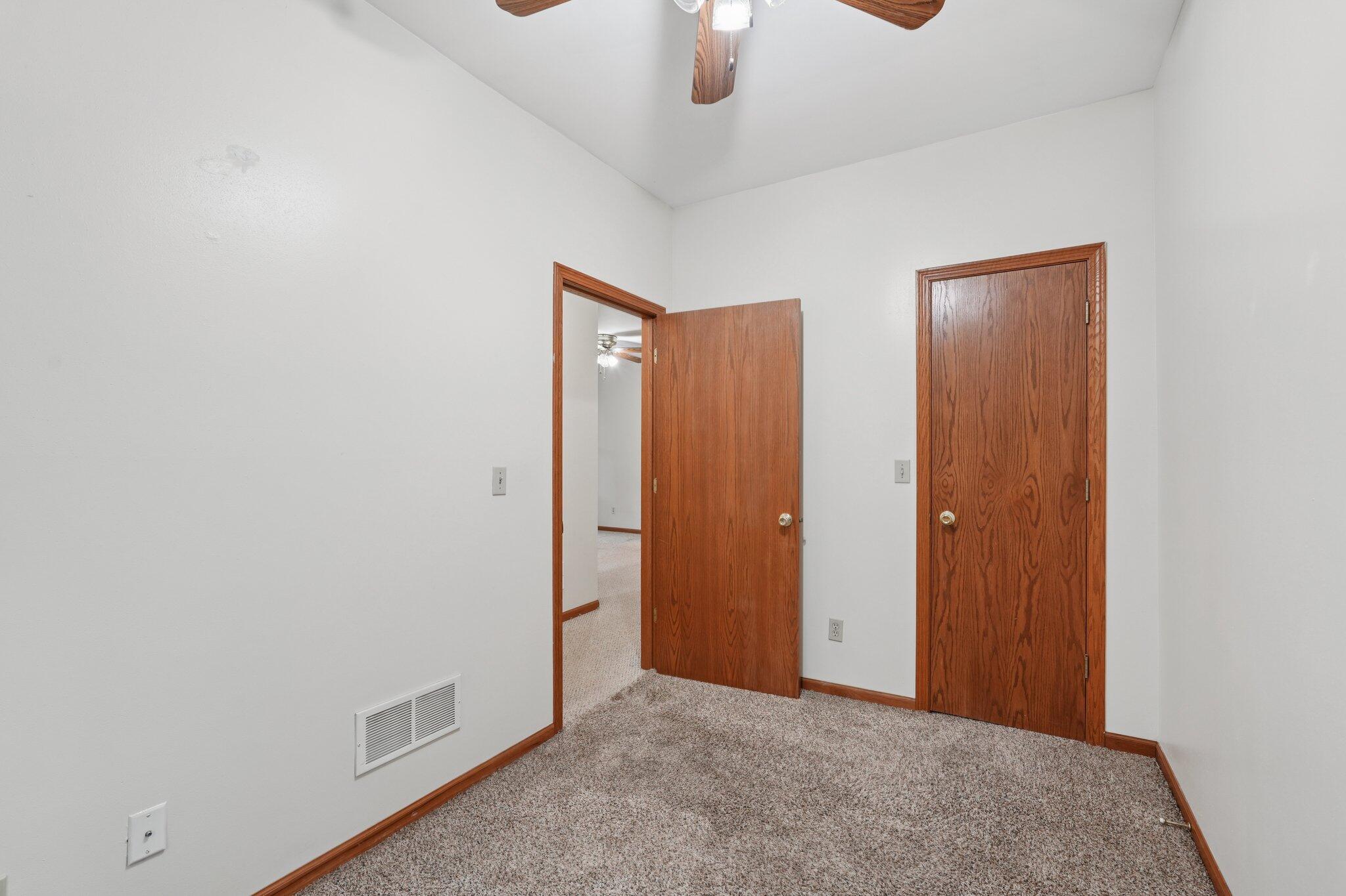 2427 S Wentworth Ave